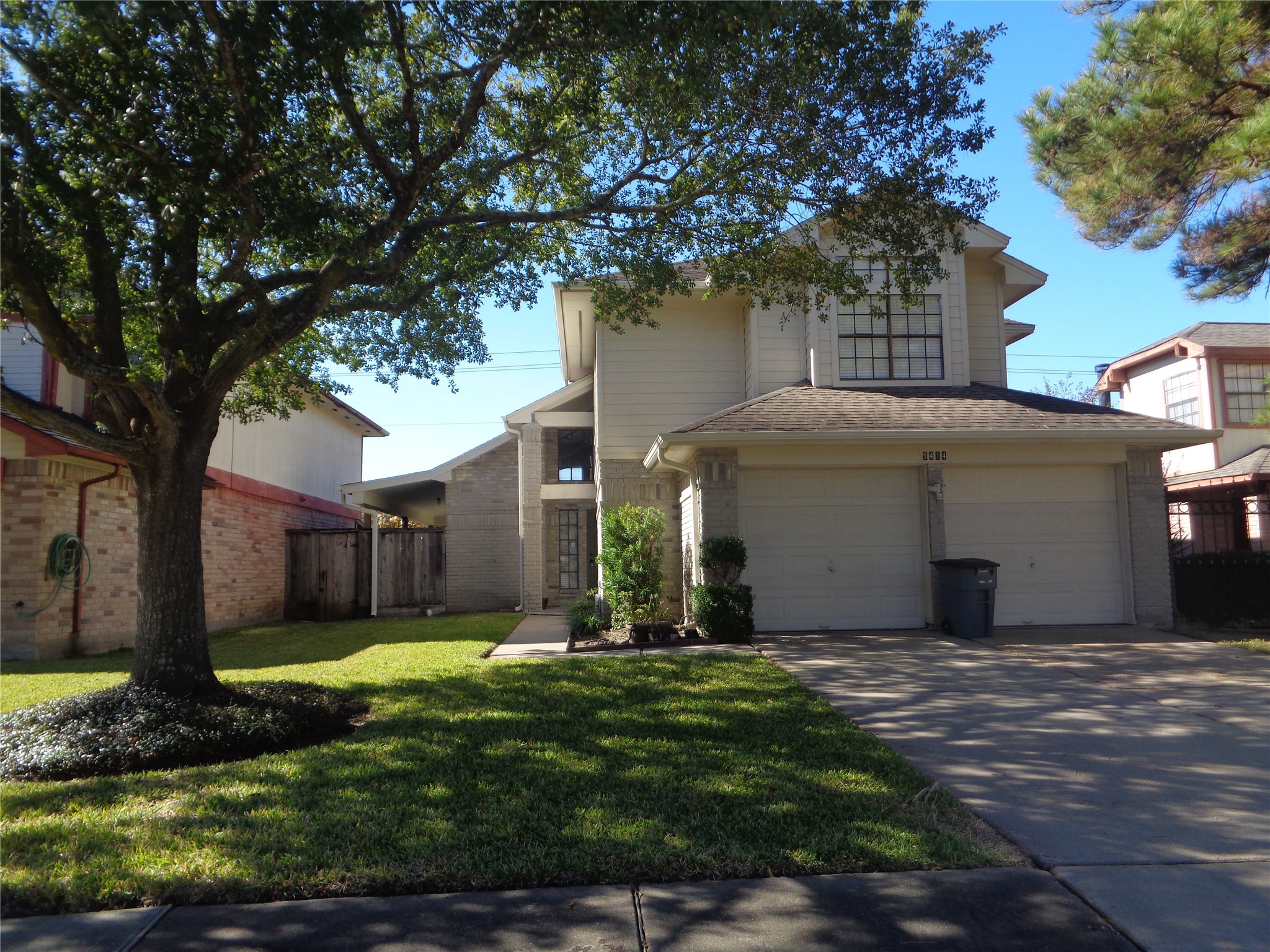 9414 Westacre Place Property Photo 1