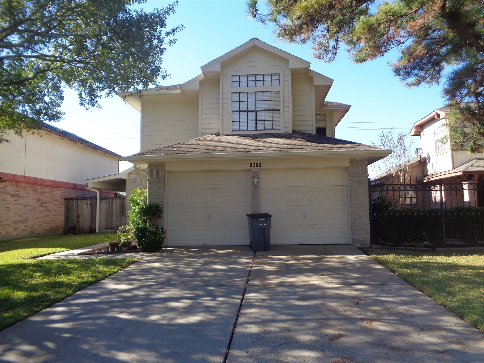 9414 Westacre Place Property Photo 2