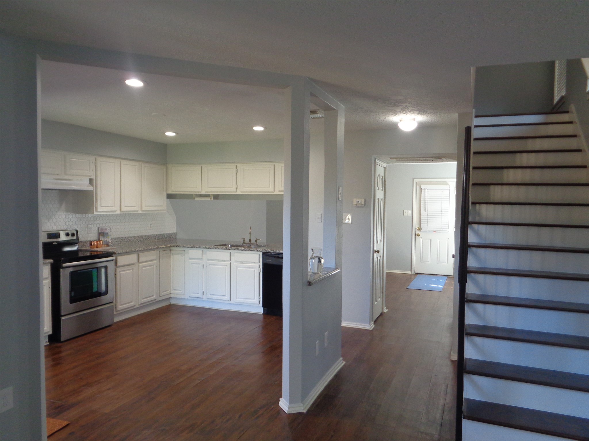 9414 Westacre Place Property Photo 9