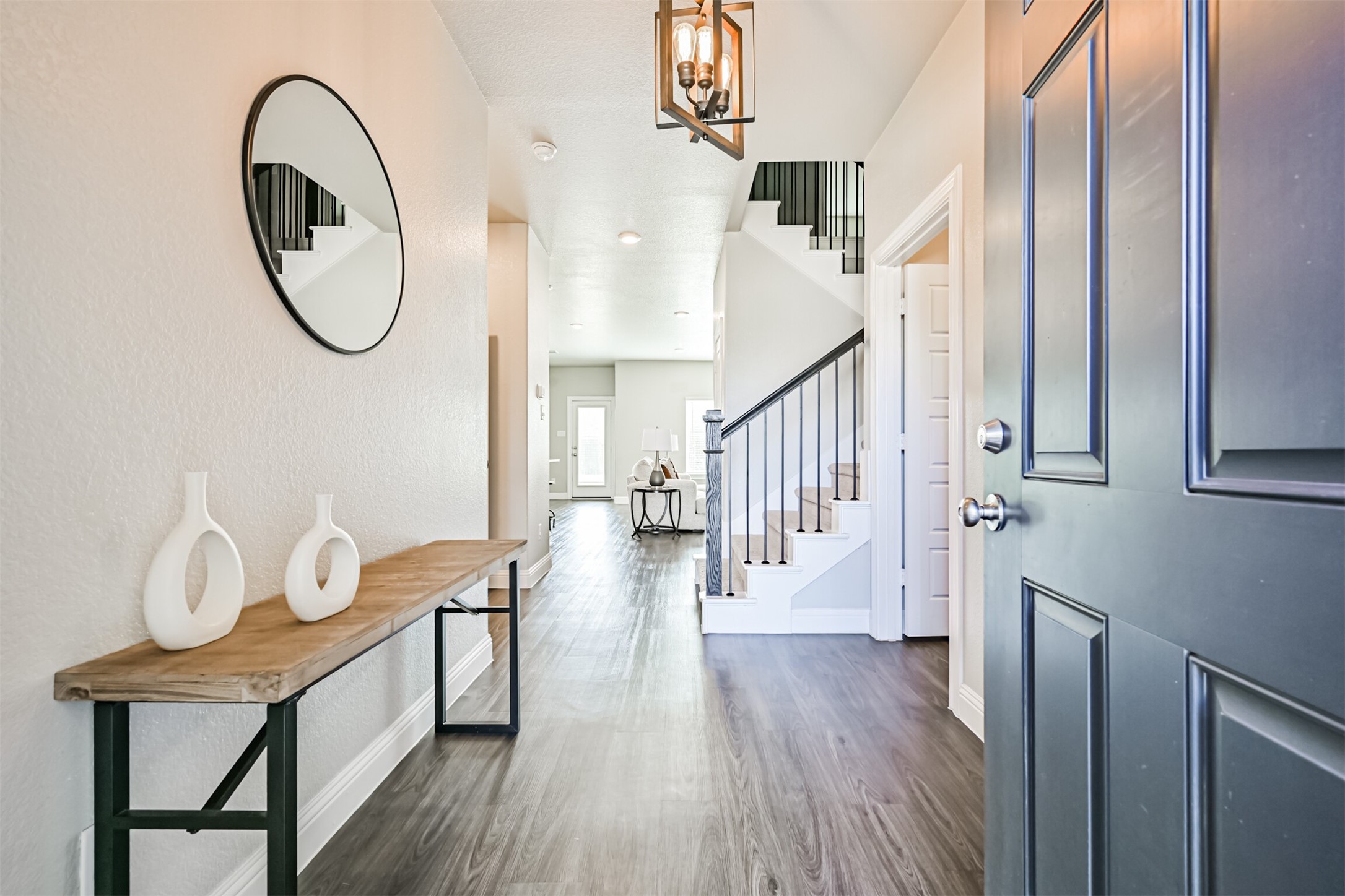 1237 Lancer Leap Drive Property Photo 4