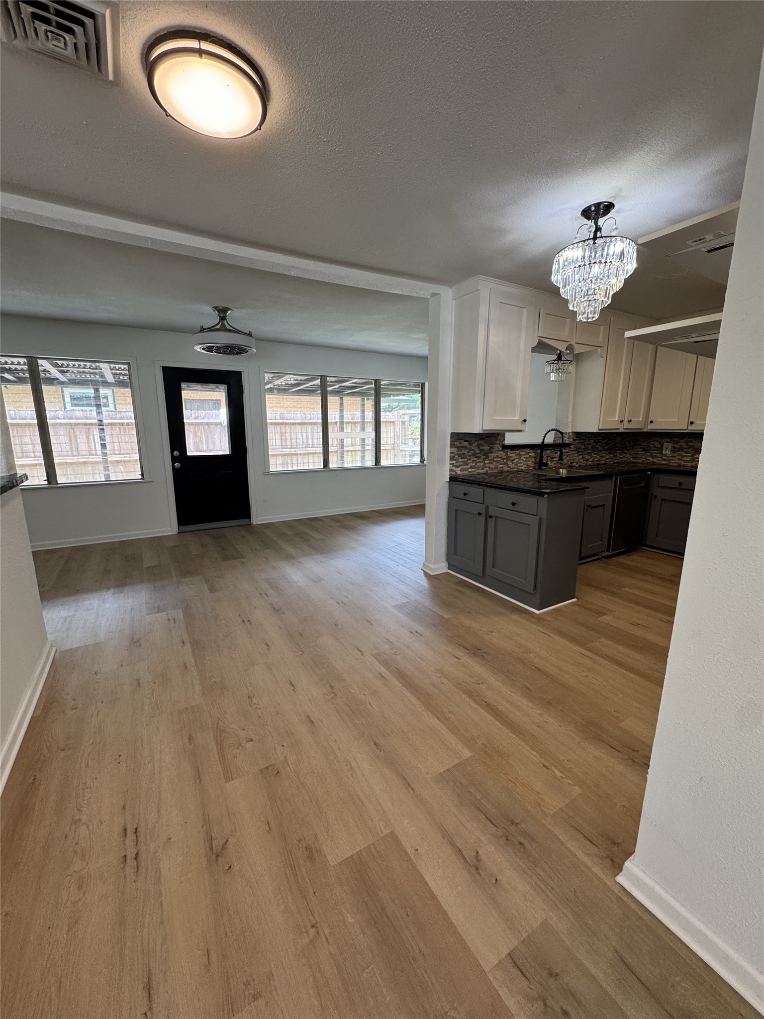 612 Sunset Lane Property Photo 13