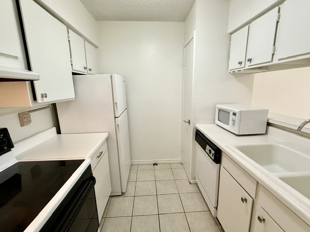 121 E 12th Street 2 Property Photo 9