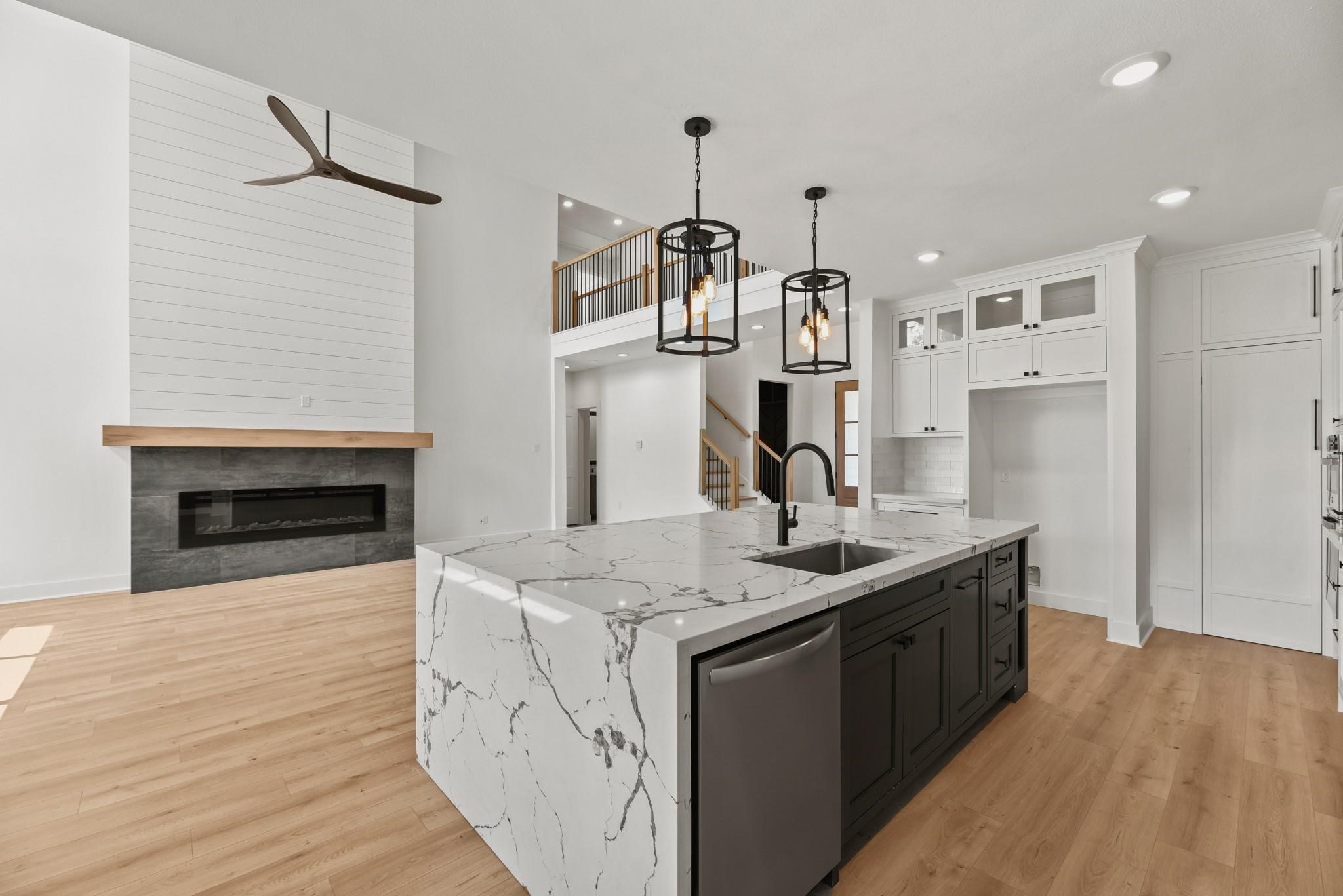 17068 Lively Road Property Photo 7