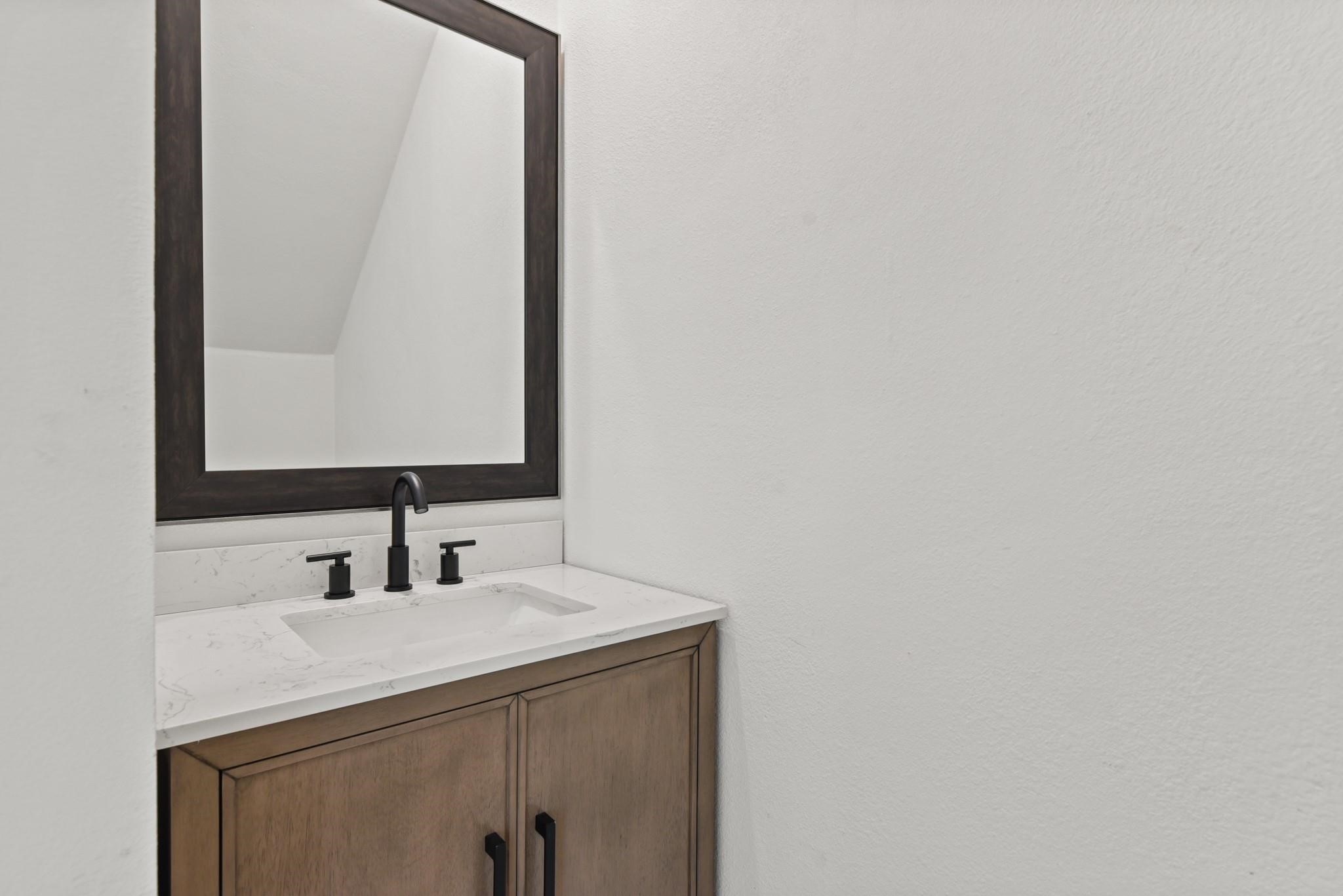 17068 Lively Road Property Photo 14