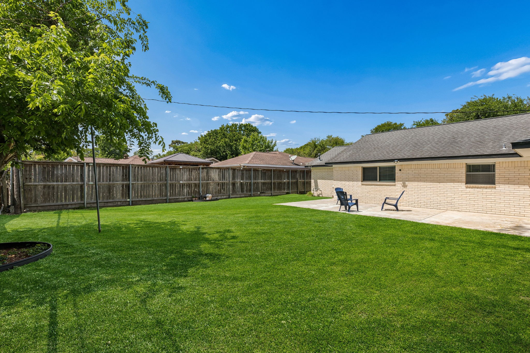 5811 Birchmont Drive Property Photo 13