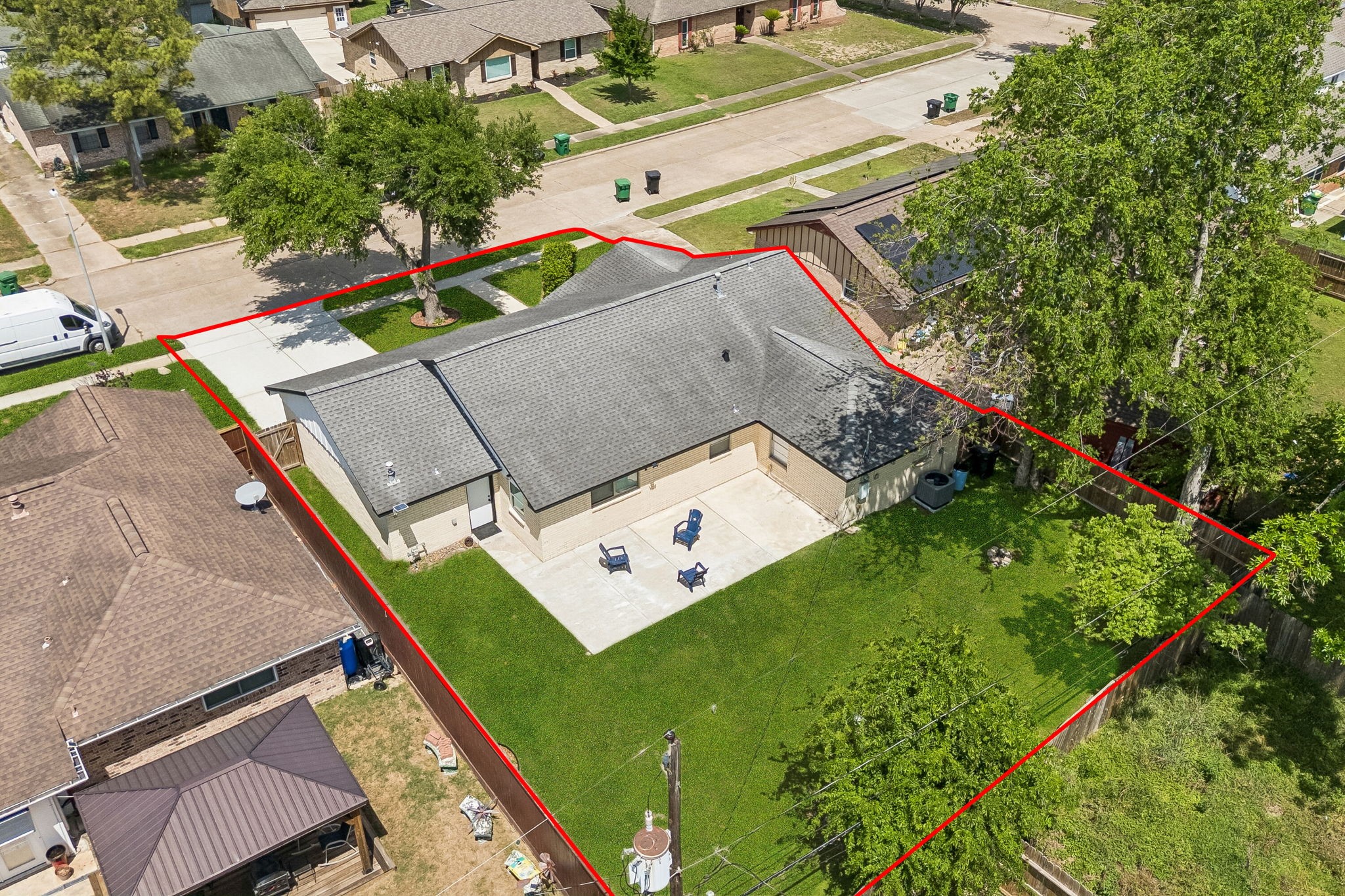 5811 Birchmont Drive Property Photo 15