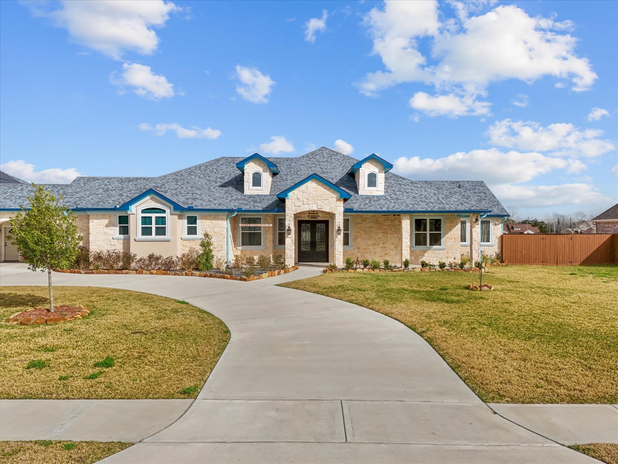 3141 W Tower Circle Property Photo 4