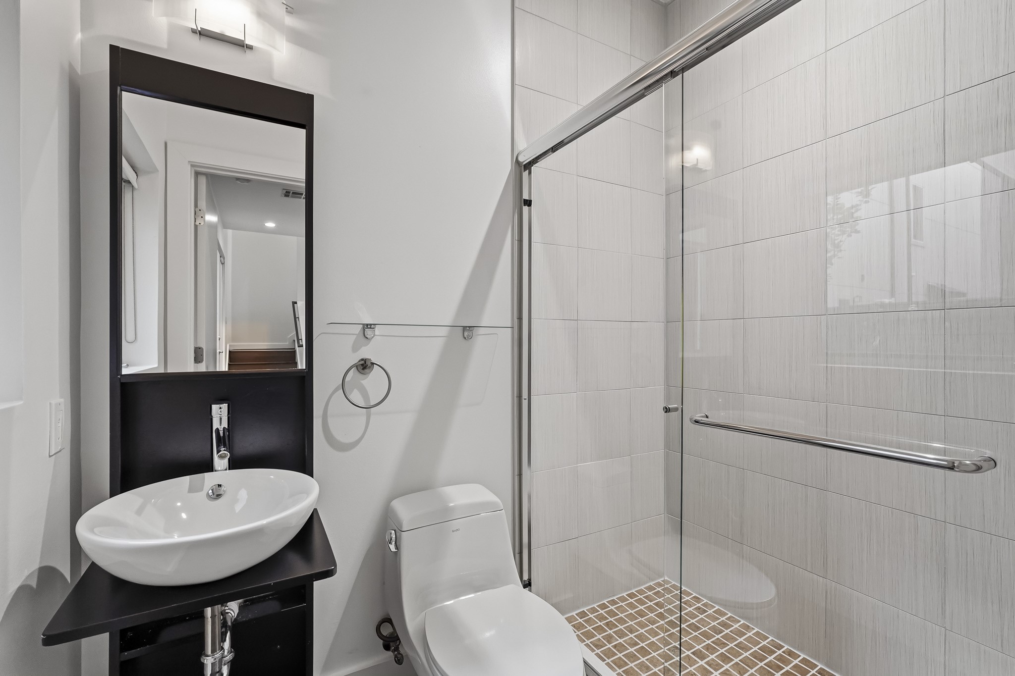 3904 Austin Street Property Photo 5