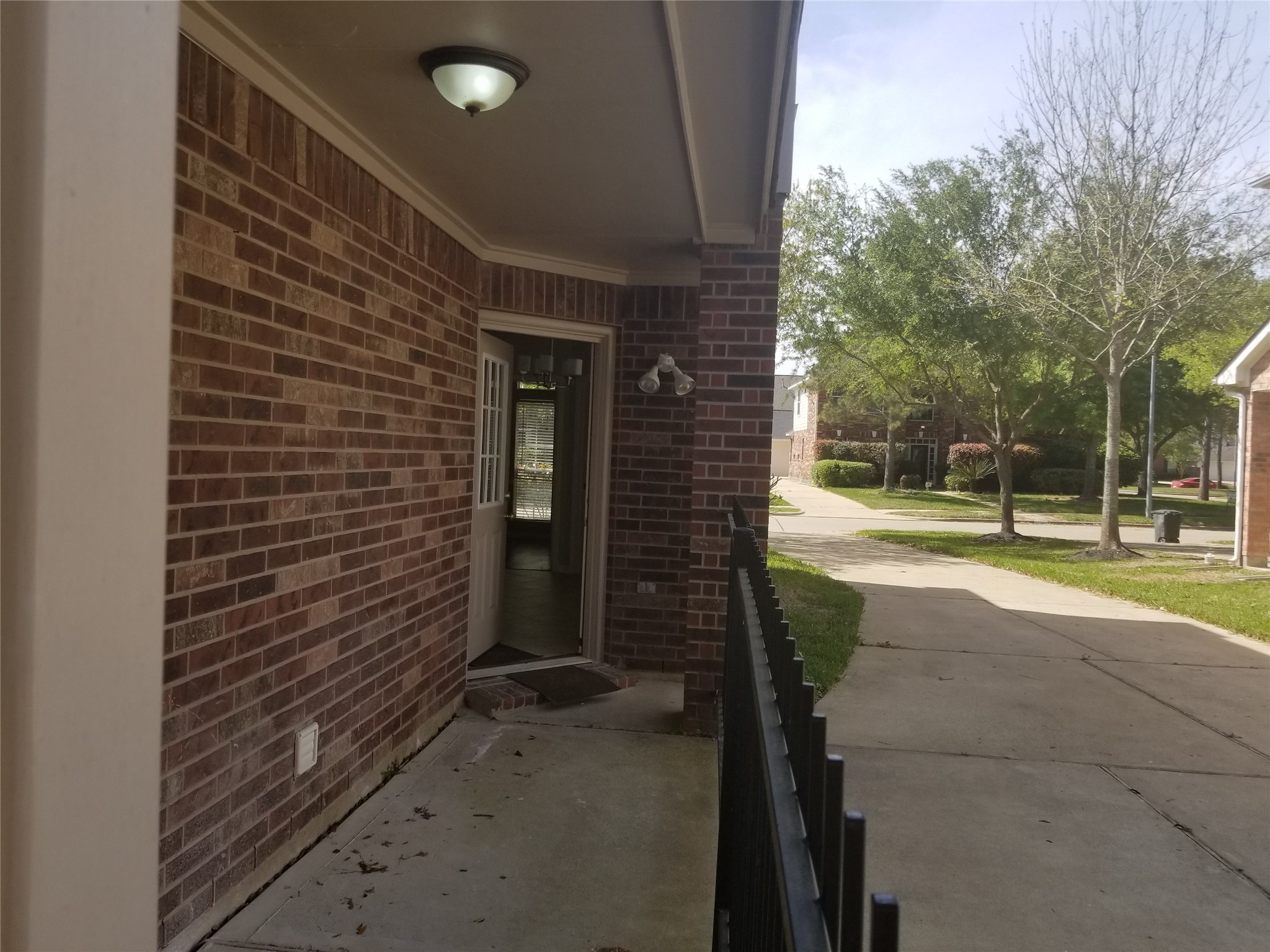 22007 Willow Side Court Property Photo 34
