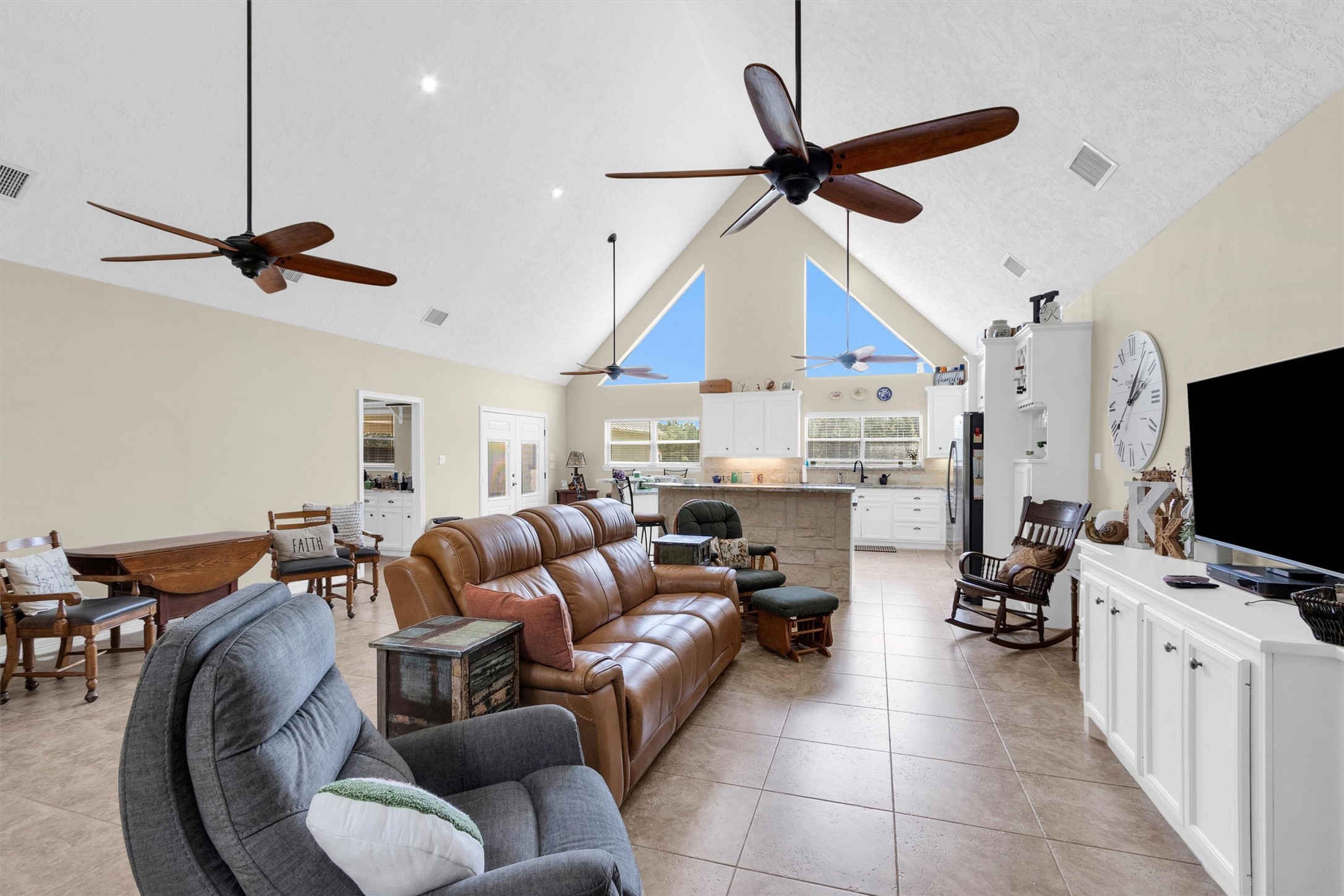 11426 Willis Waukegan Road Property Photo 8