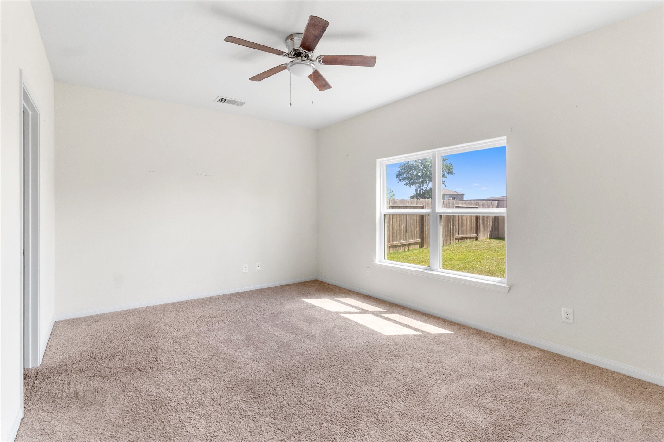 11002 Hillside Creek Drive Property Photo 10