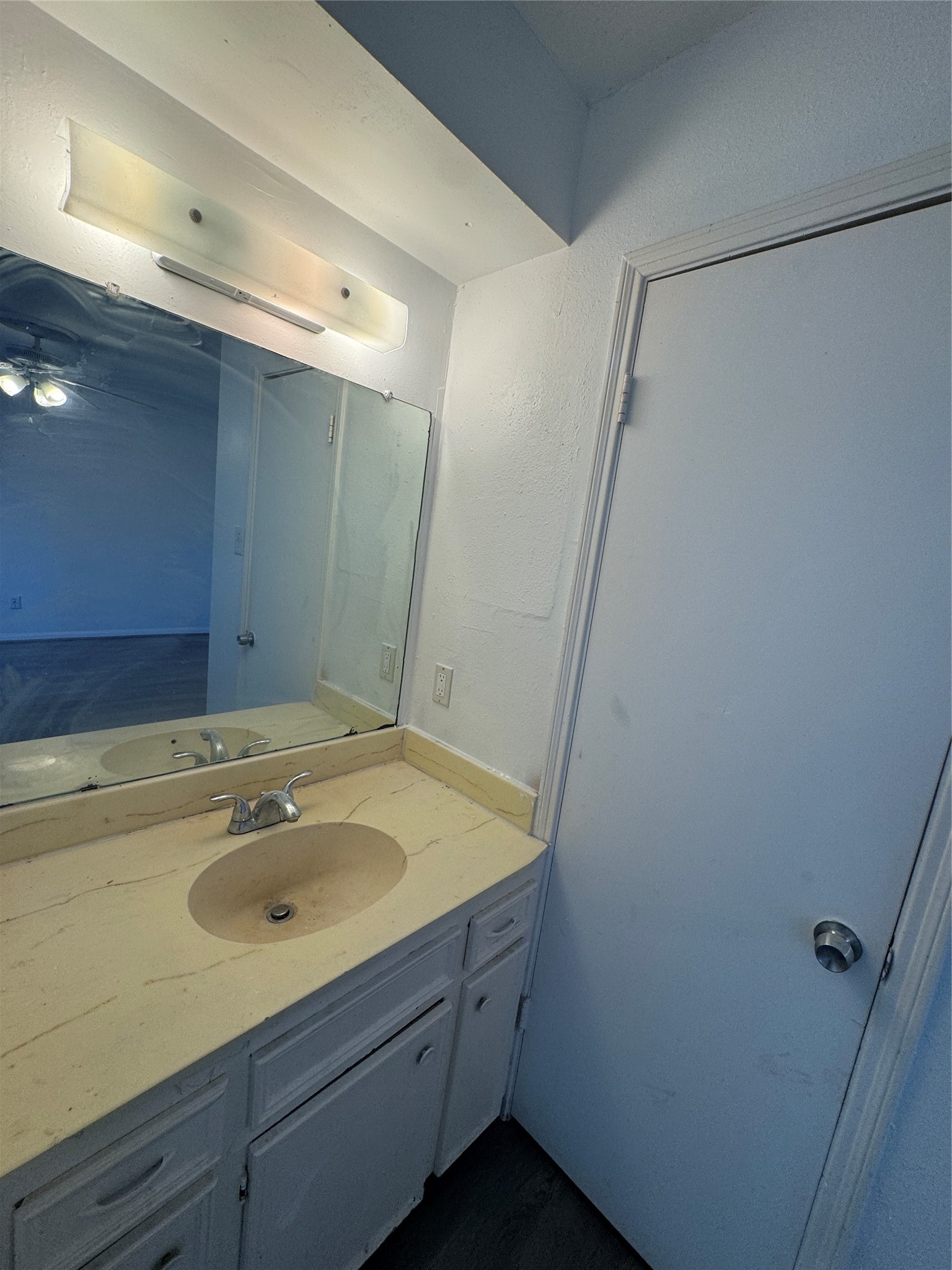 9330 Tooley Drive Property Photo 10