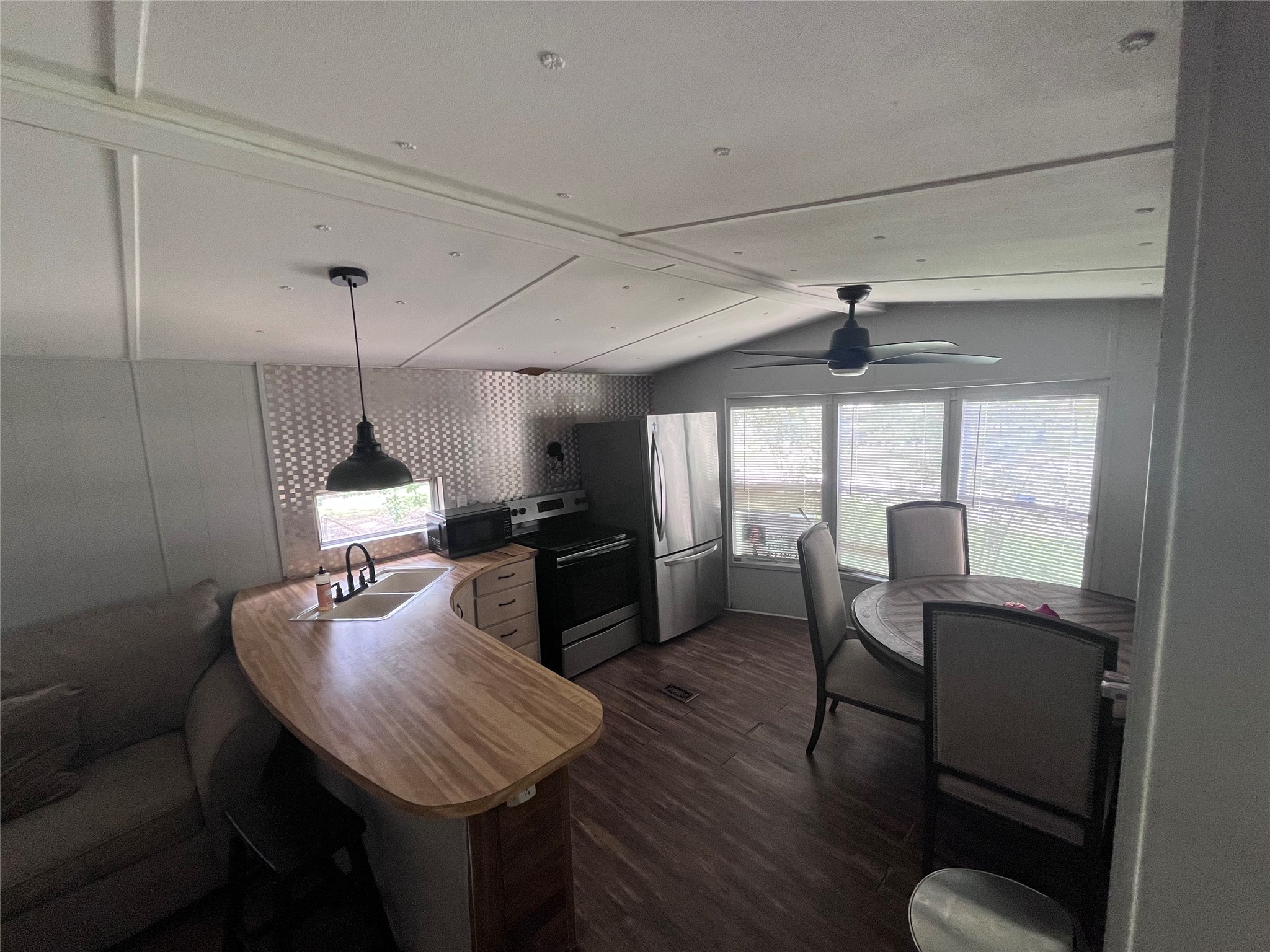 4 Meadowlark Property Photo 14