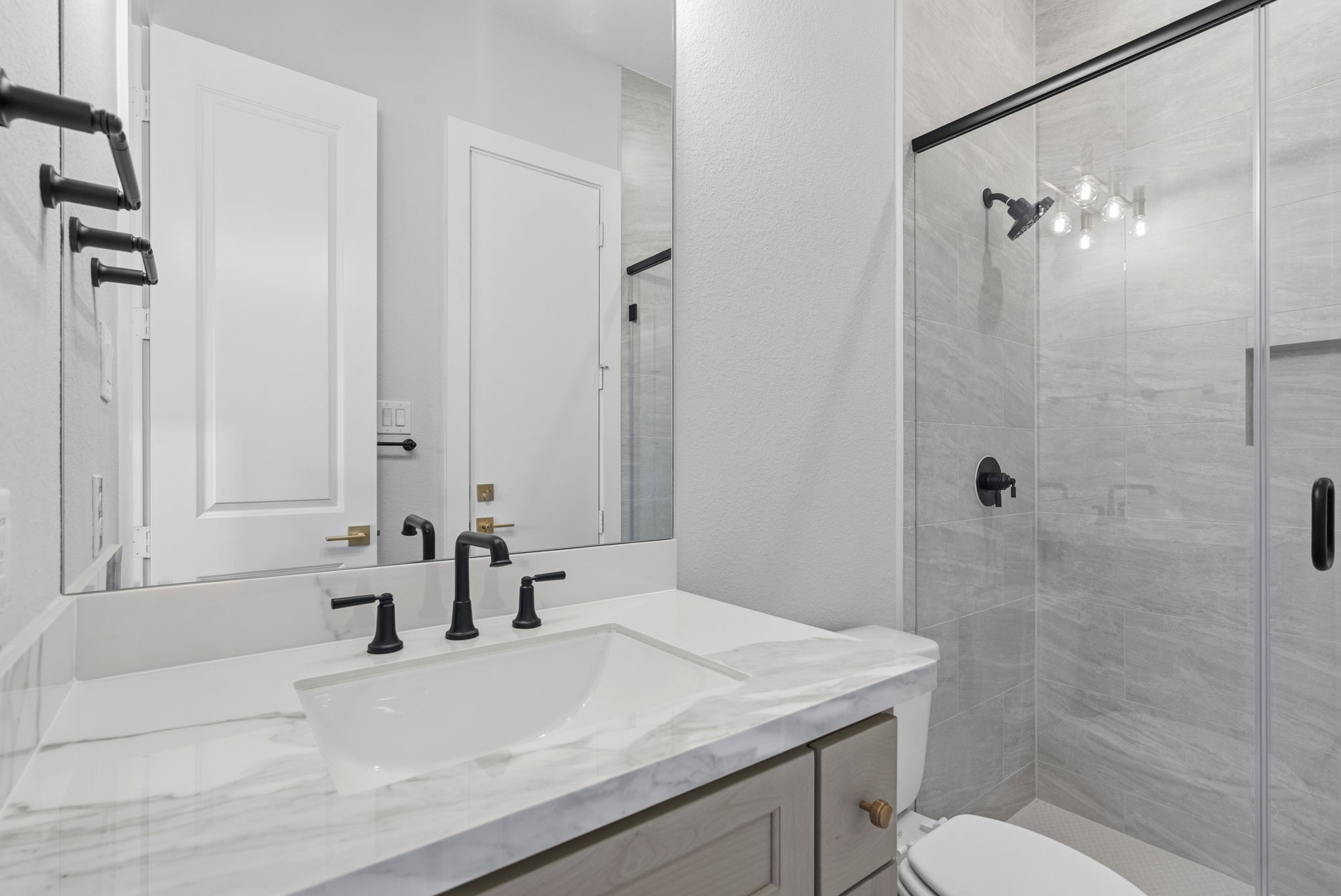 41692 Wendele Way Property Photo 28