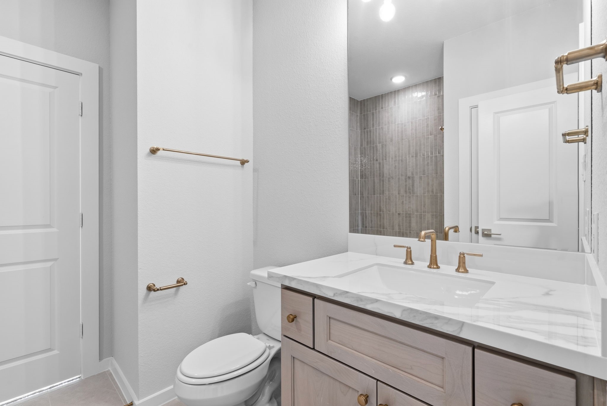 41692 Wendele Way Property Photo 31