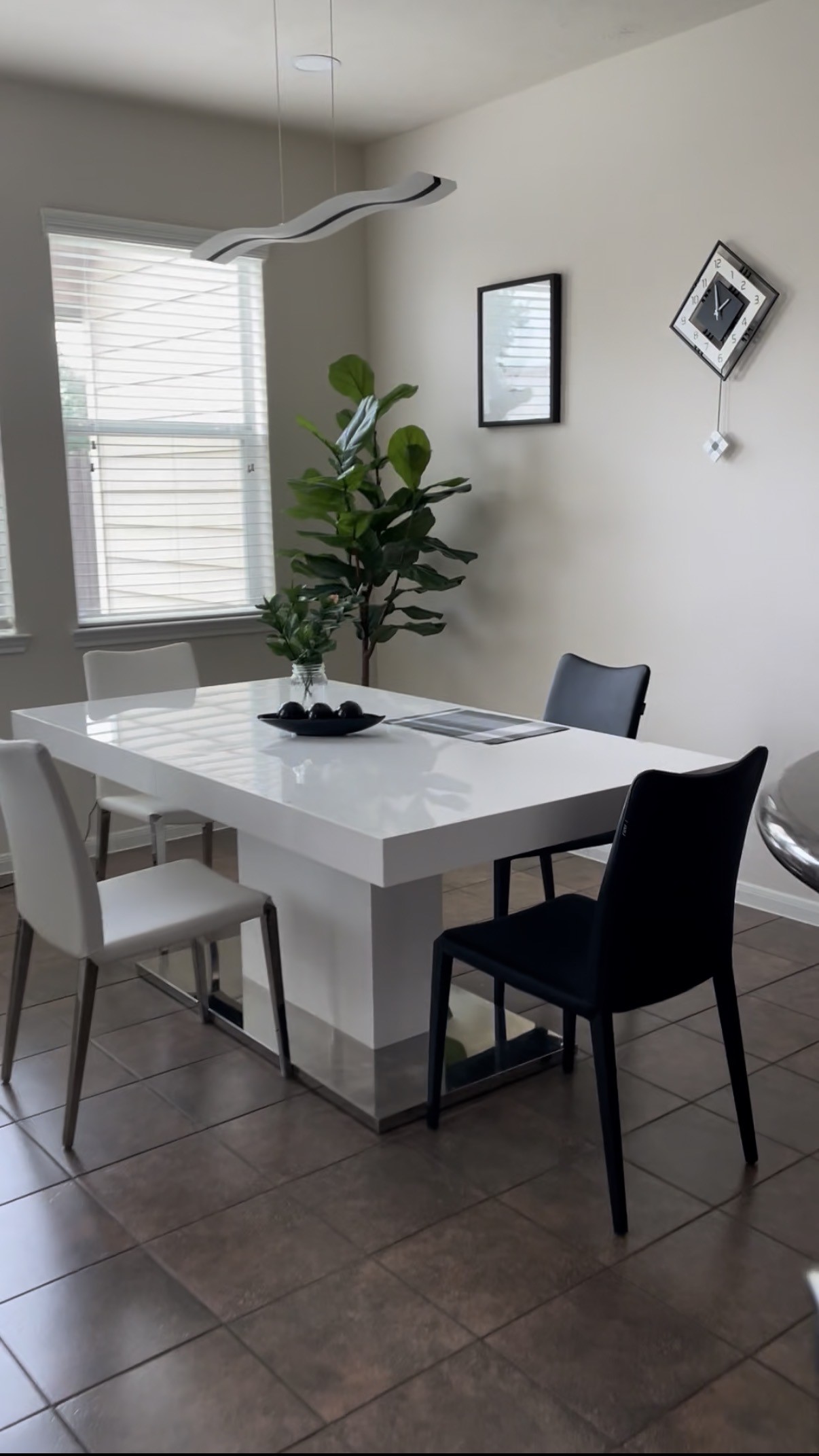 14226 Silver Hollow Lane Property Photo 3