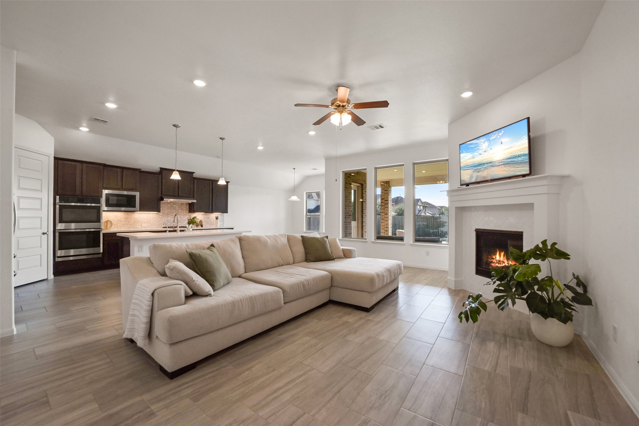2822 Broad Reach Road Property Photo