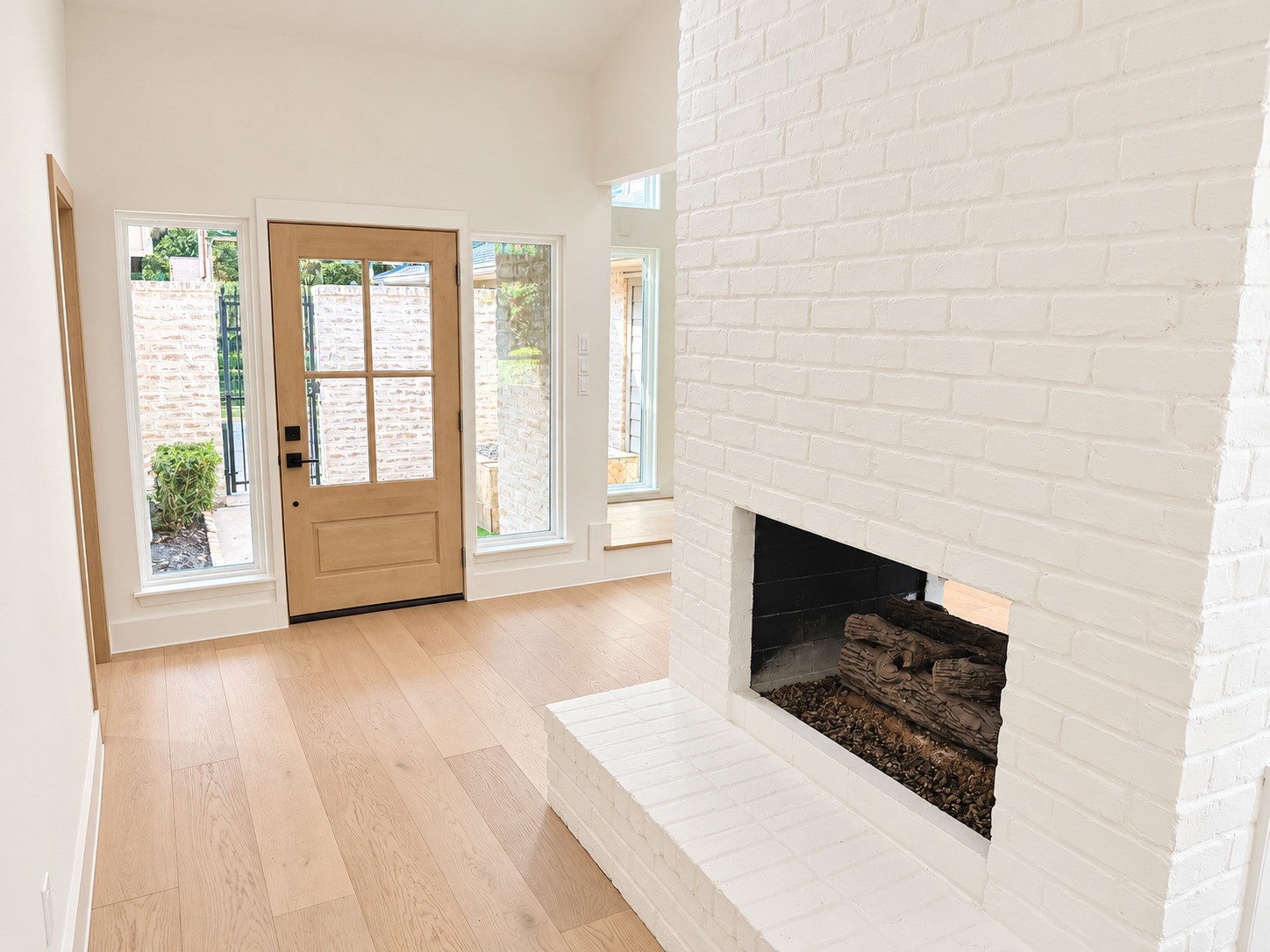 10322 Burgoyne Road Property Photo 3