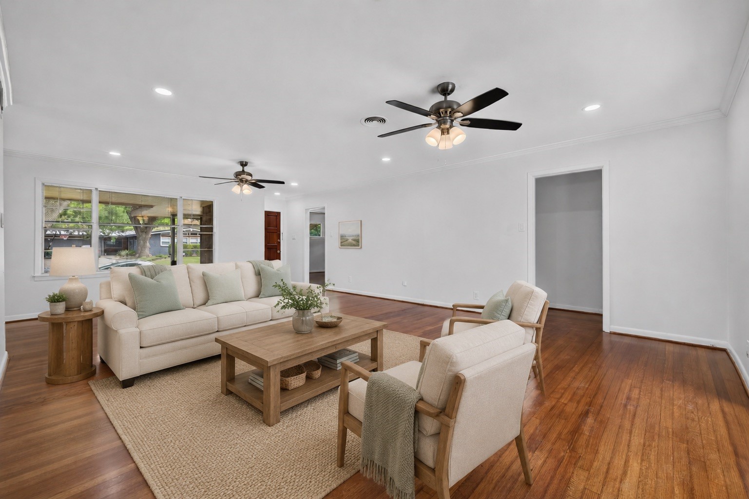 5027 Creekbend Drive Property Photo 2