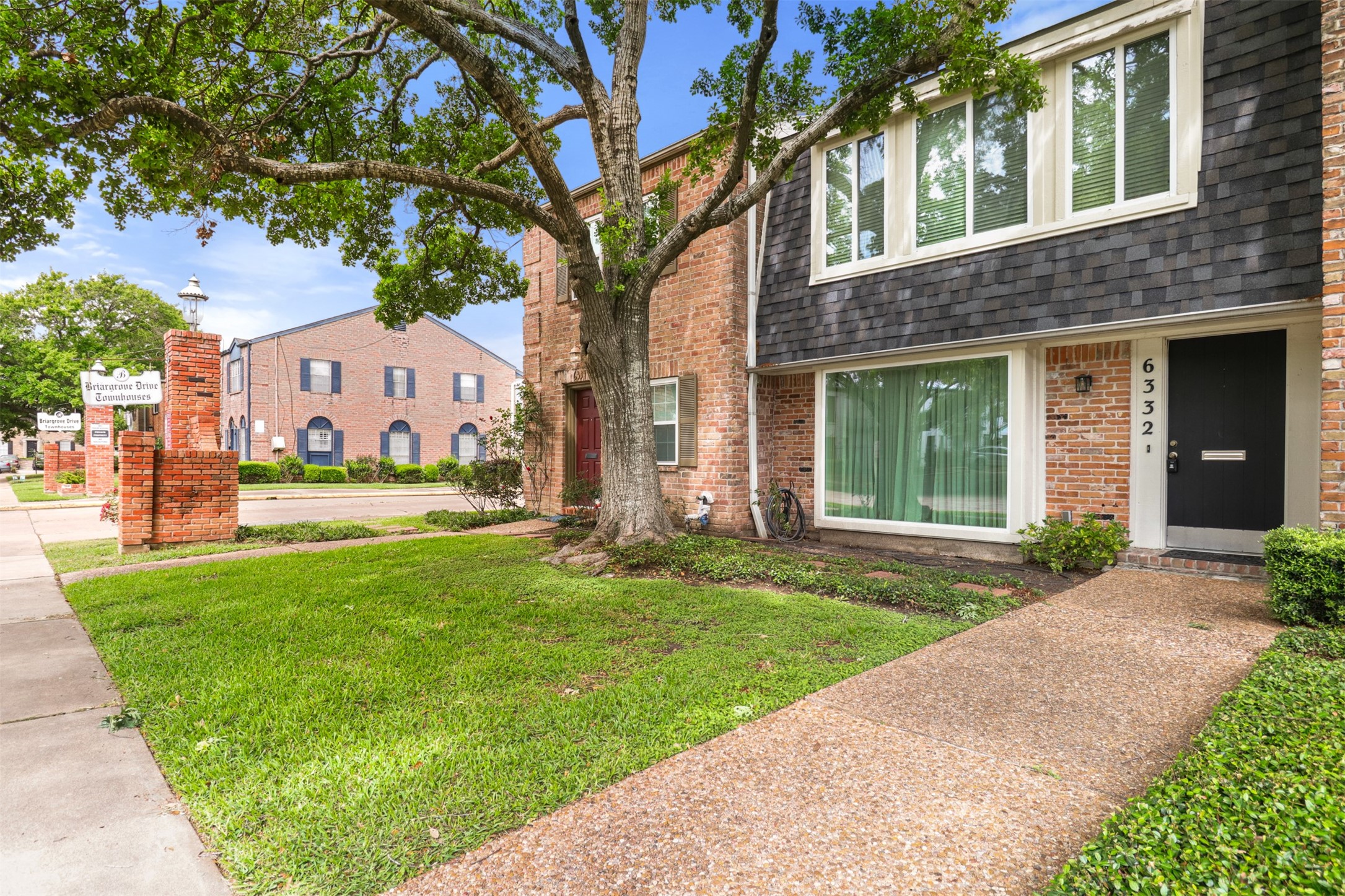6332 Chevy Chase Drive 16 Property Photo 2