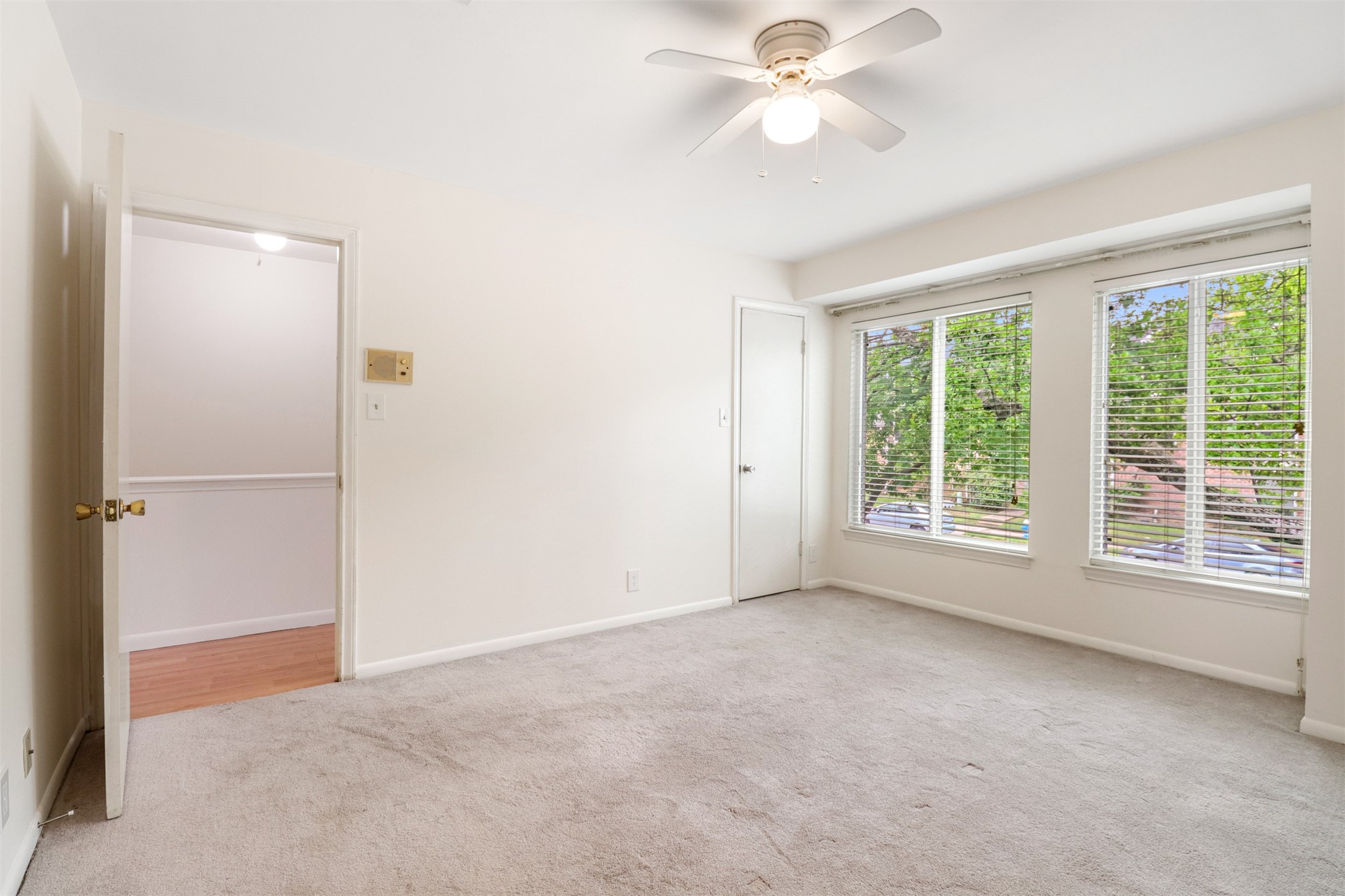 6332 Chevy Chase Drive 16 Property Photo 10