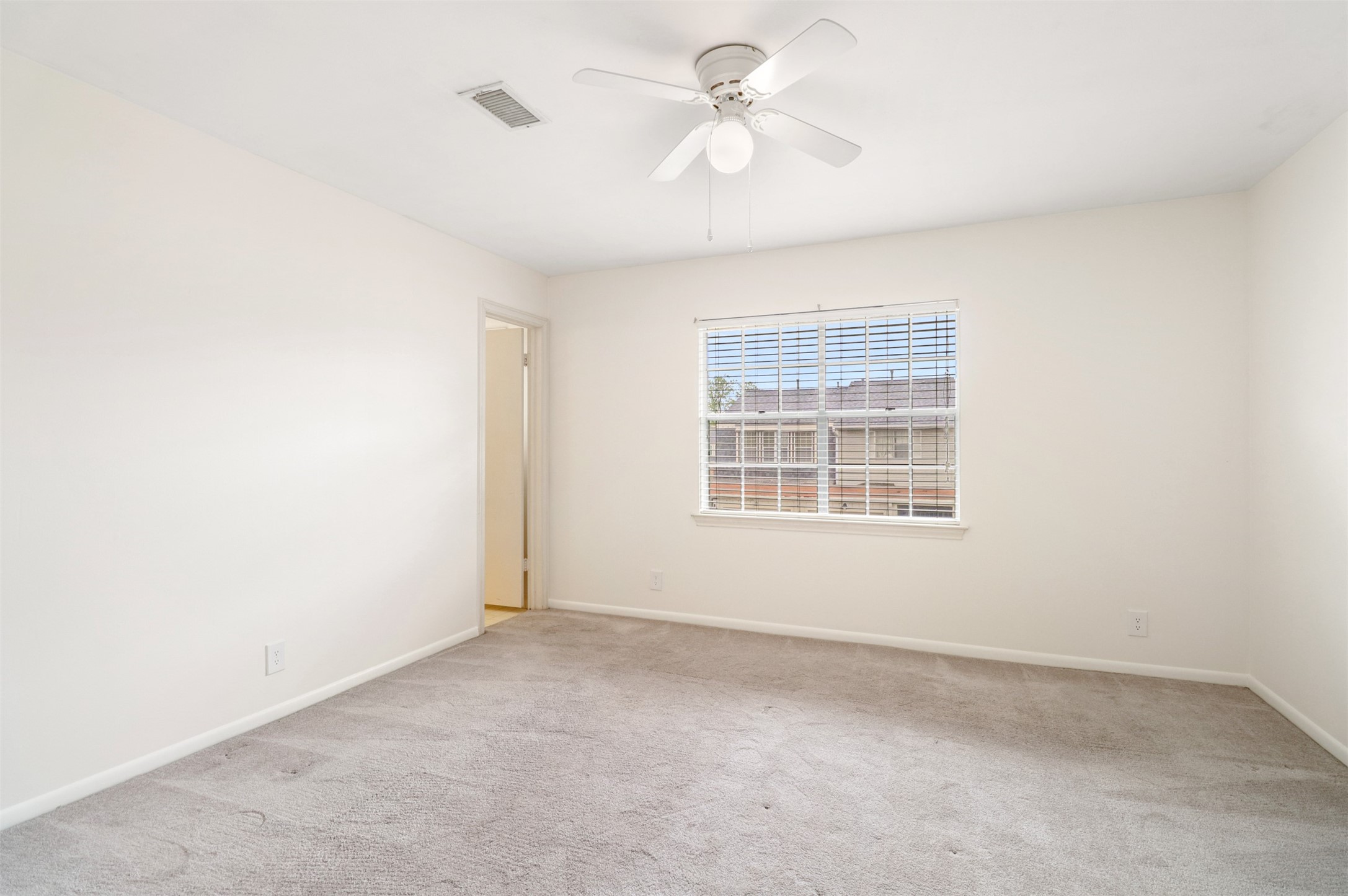 6332 Chevy Chase Drive 16 Property Photo 17