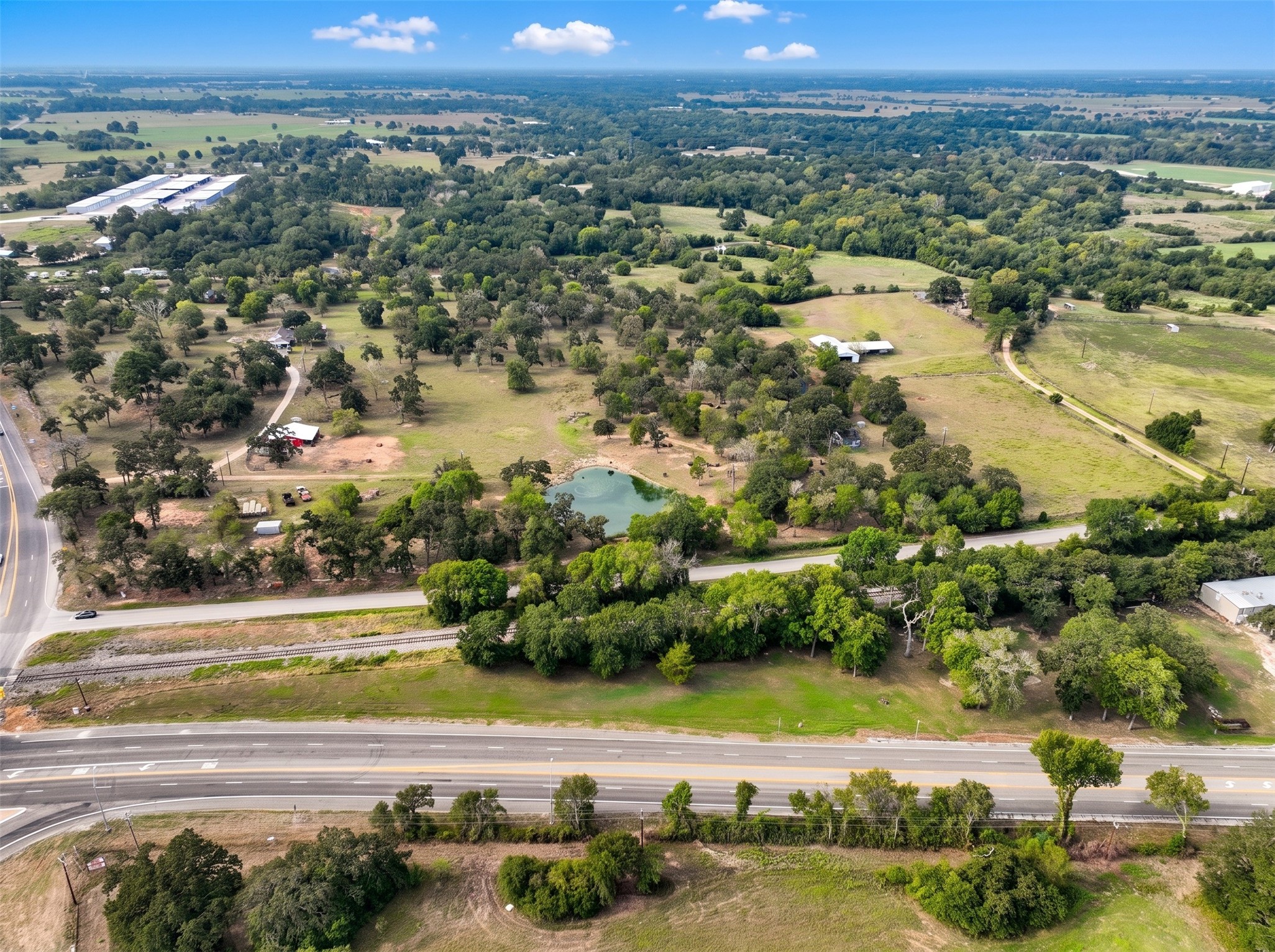47921 Highway 290 Bus Property Photo 3