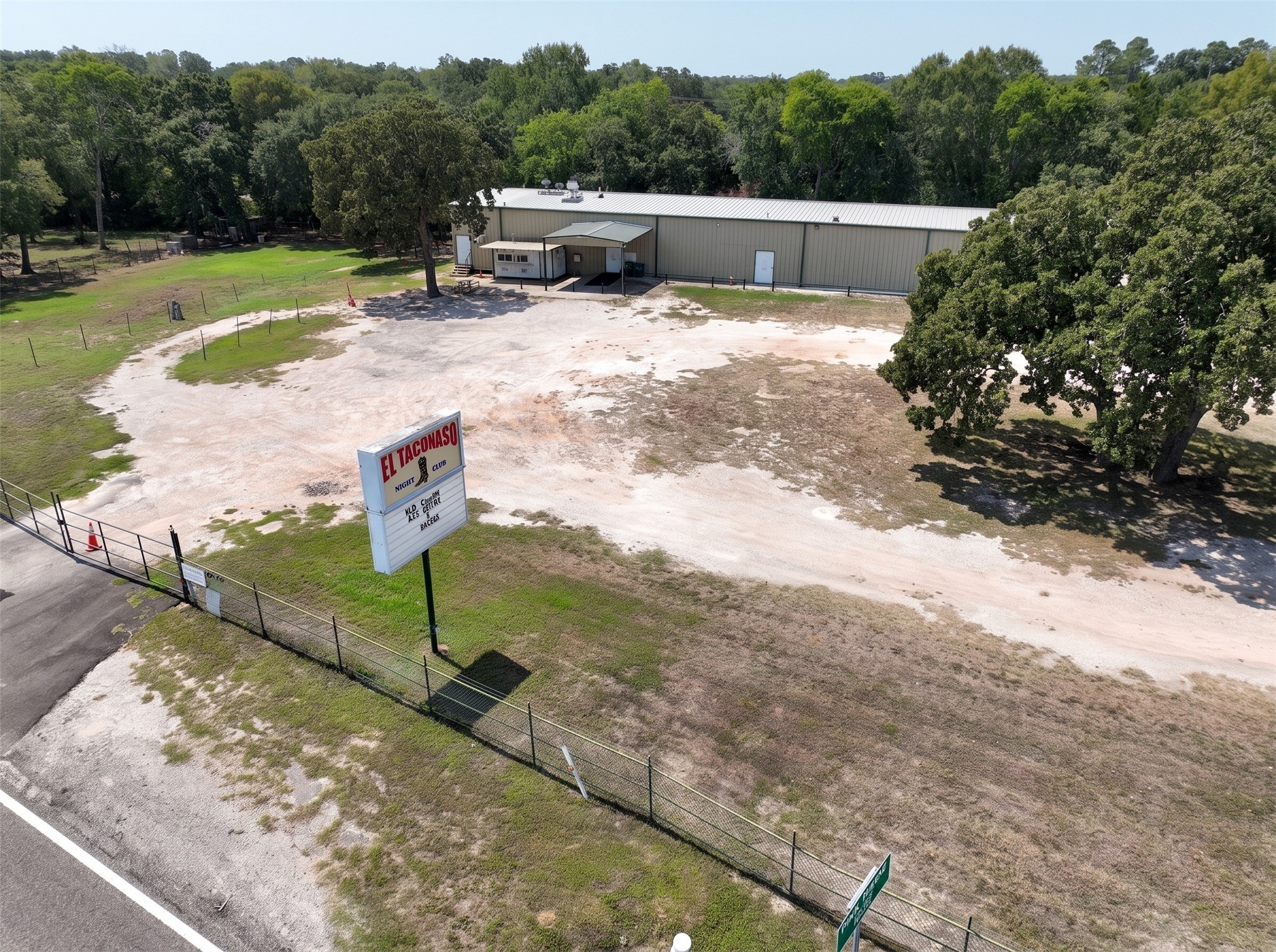47921 Highway 290 Bus Property Photo 5