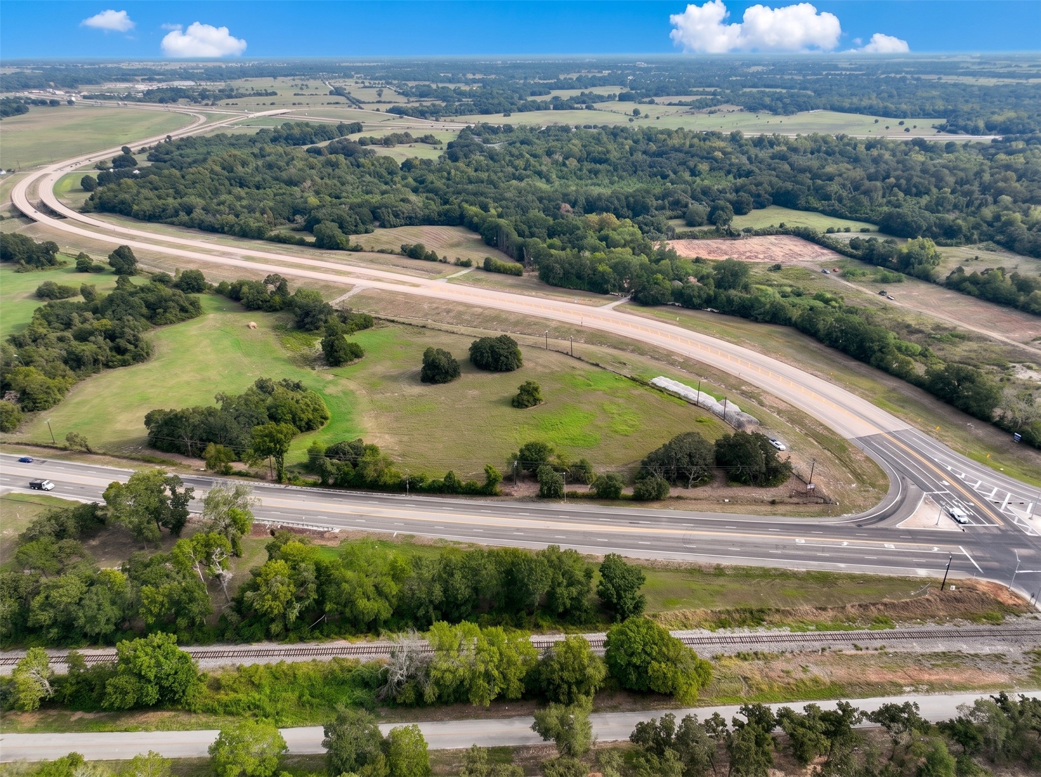 47921 Highway 290 Bus Property Photo 6