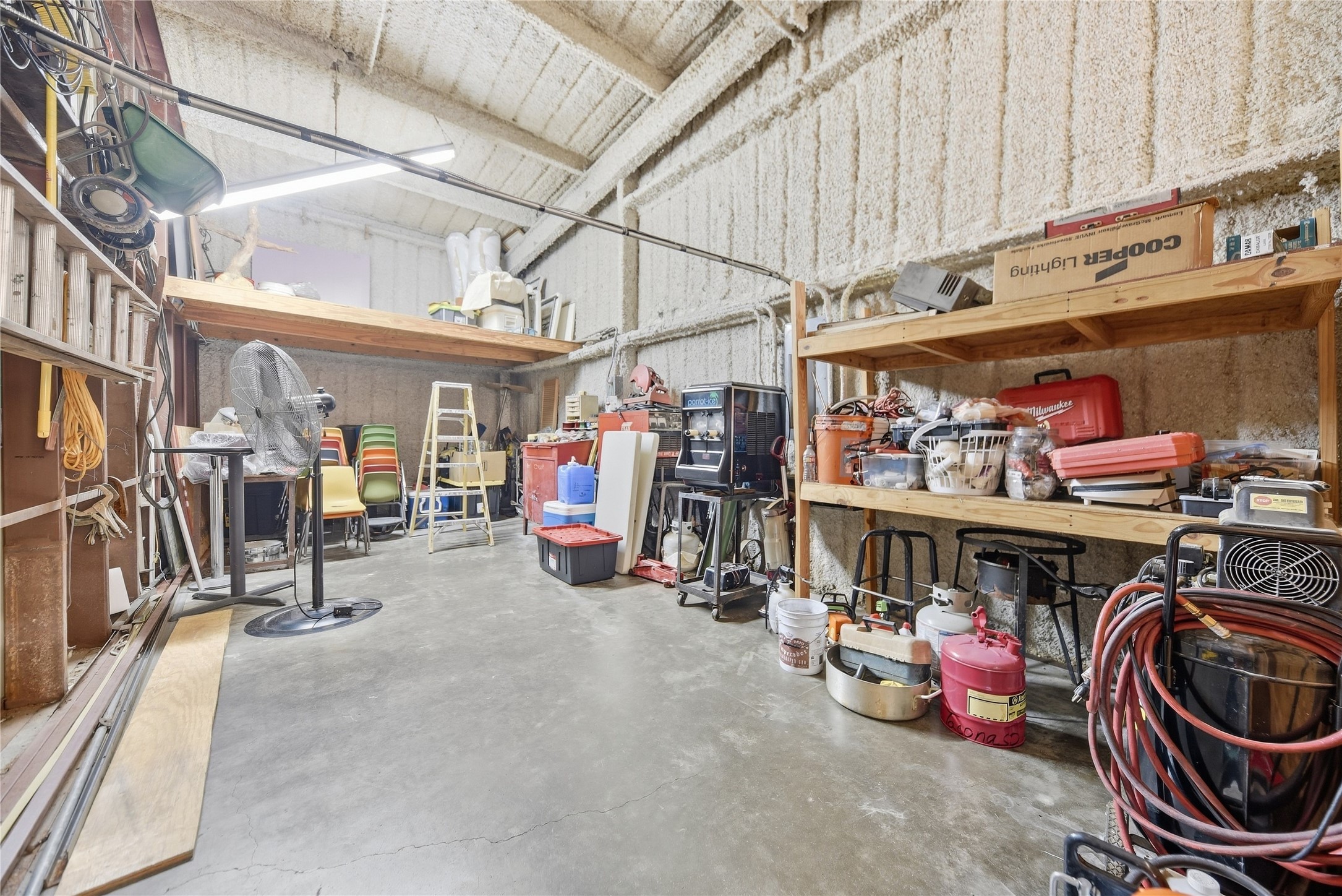 47921 Highway 290 Bus Property Photo 24