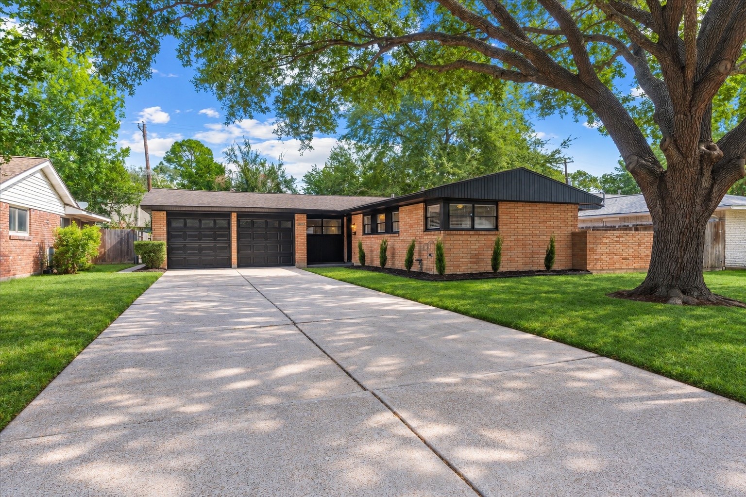2303 Willowby Property Photo 1