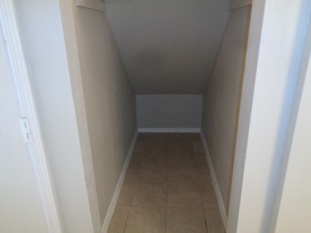 810 Oak West Drive Property Photo 12