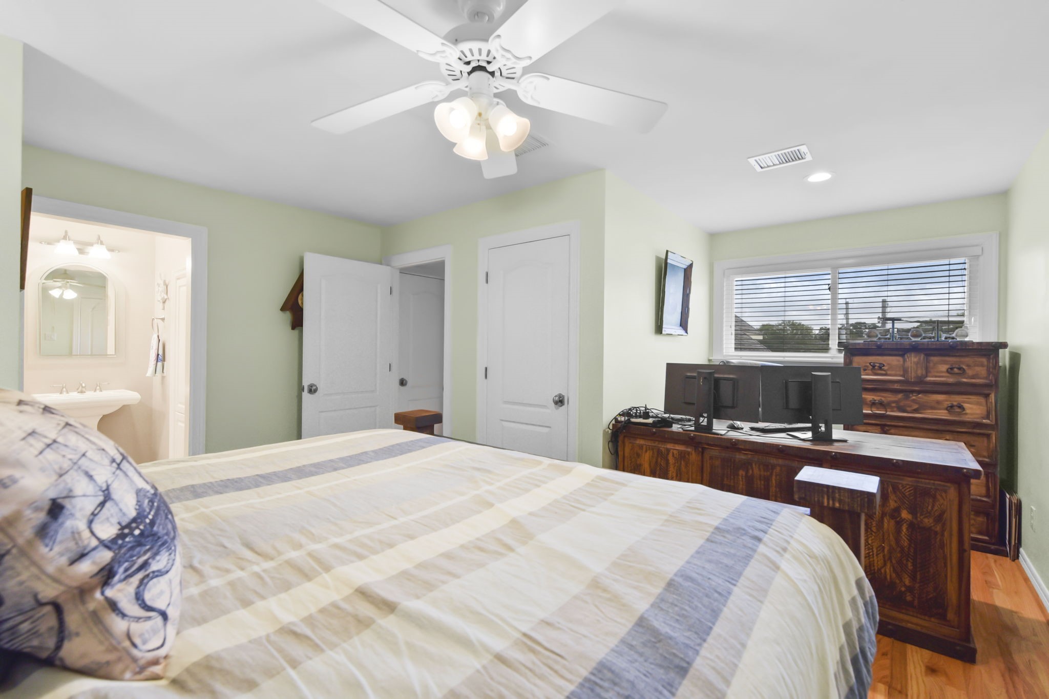 1207 N Shore Drive Property Photo 36