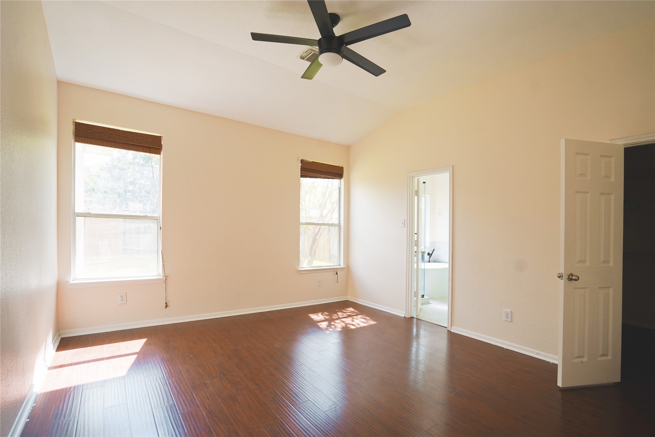 6415 Richland Hills Drive Property Photo 14