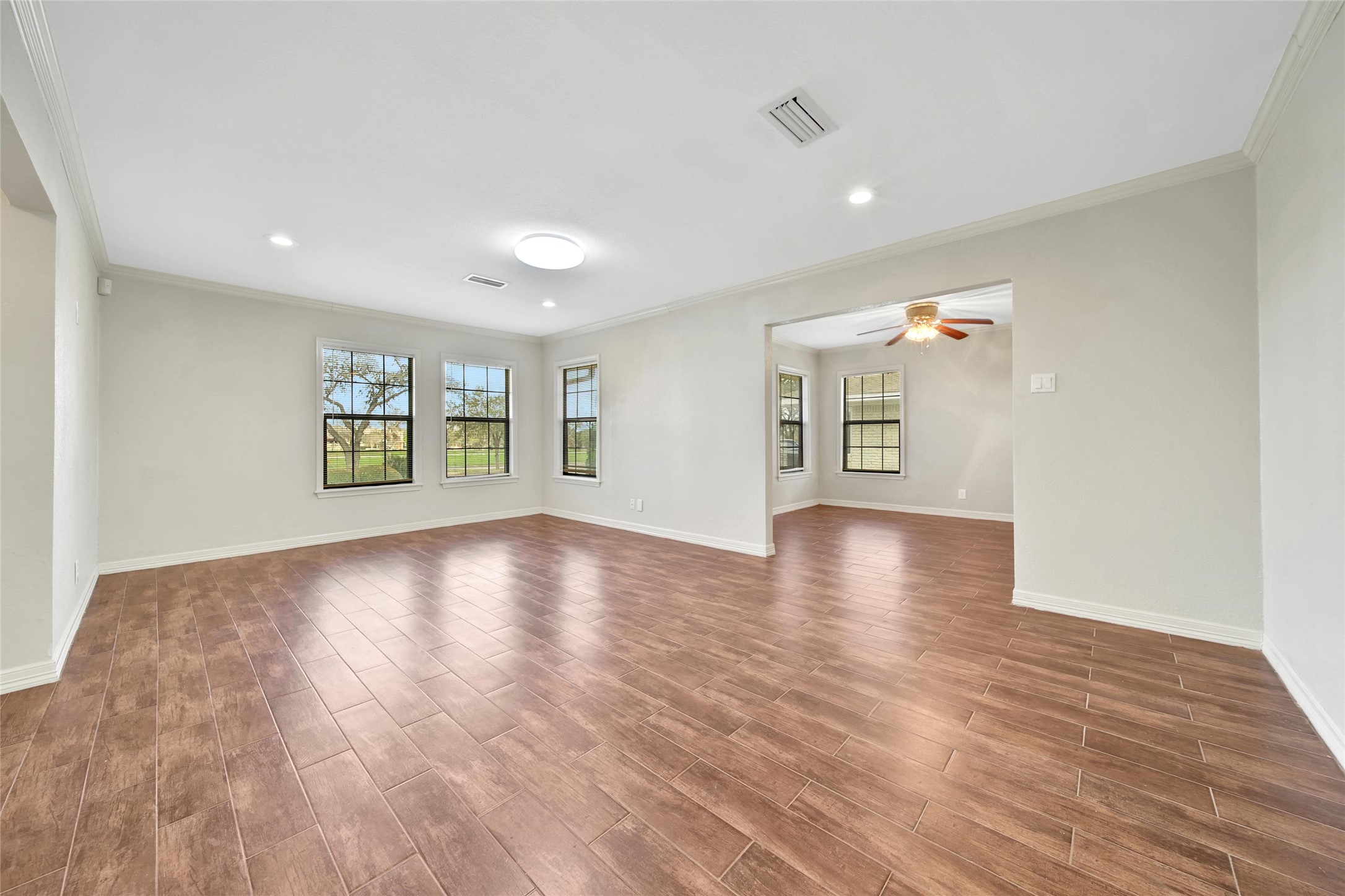 3315 S Braeswood Boulevard Property Photo 8
