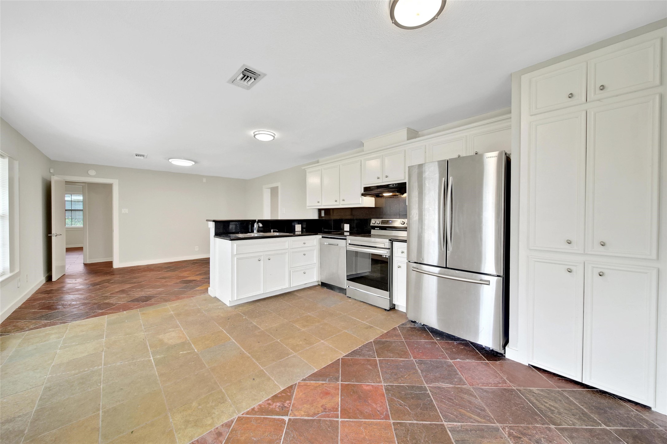 3315 S Braeswood Boulevard Property Photo 10