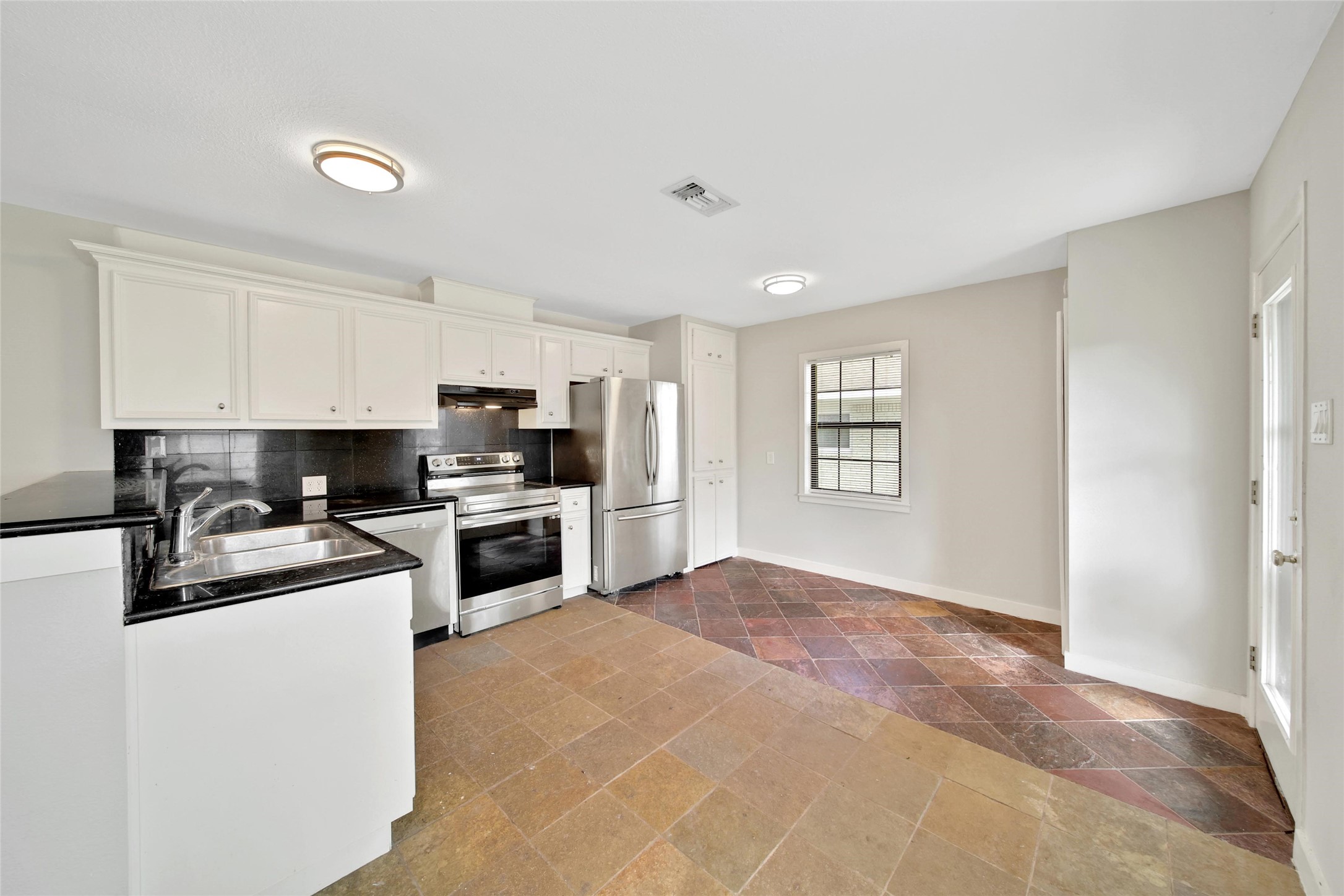 3315 S Braeswood Boulevard Property Photo 12
