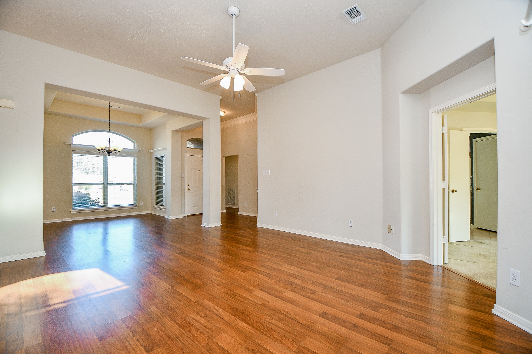 1816 Oak Lodge Drive Property Photo 7