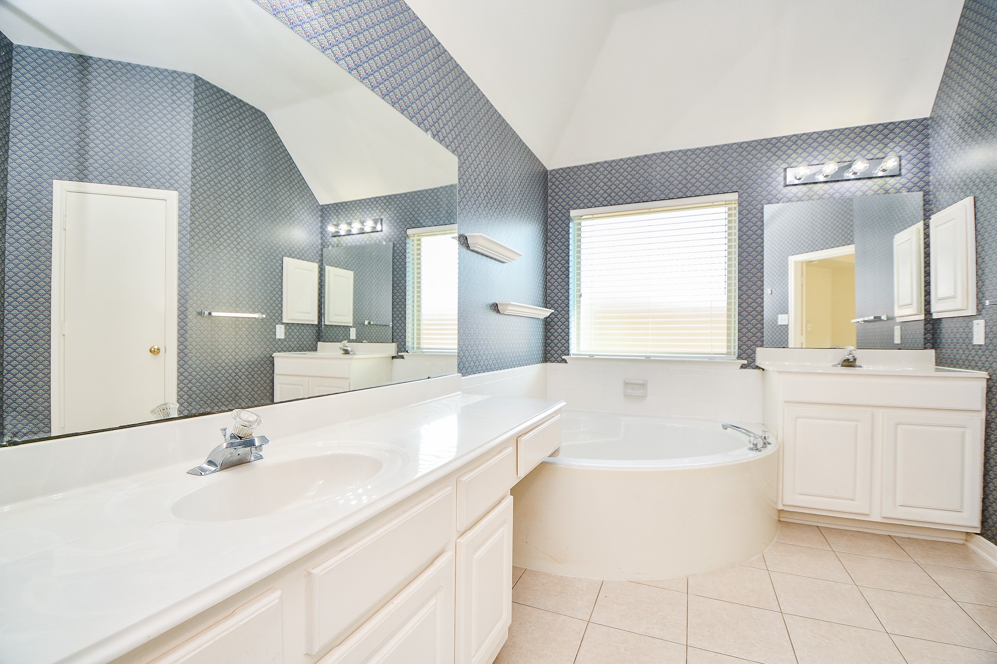1816 Oak Lodge Drive Property Photo 15