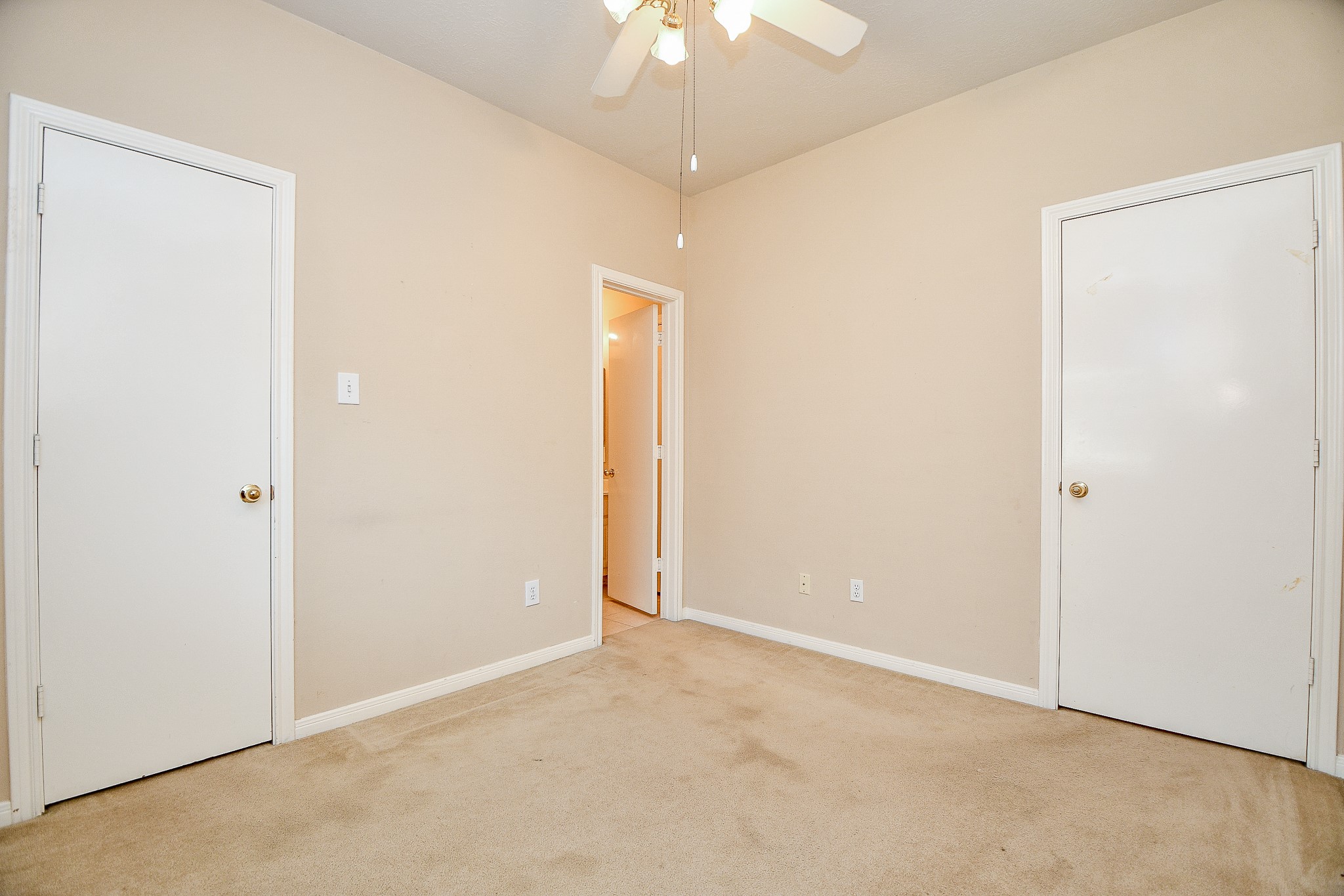 1816 Oak Lodge Drive Property Photo 17