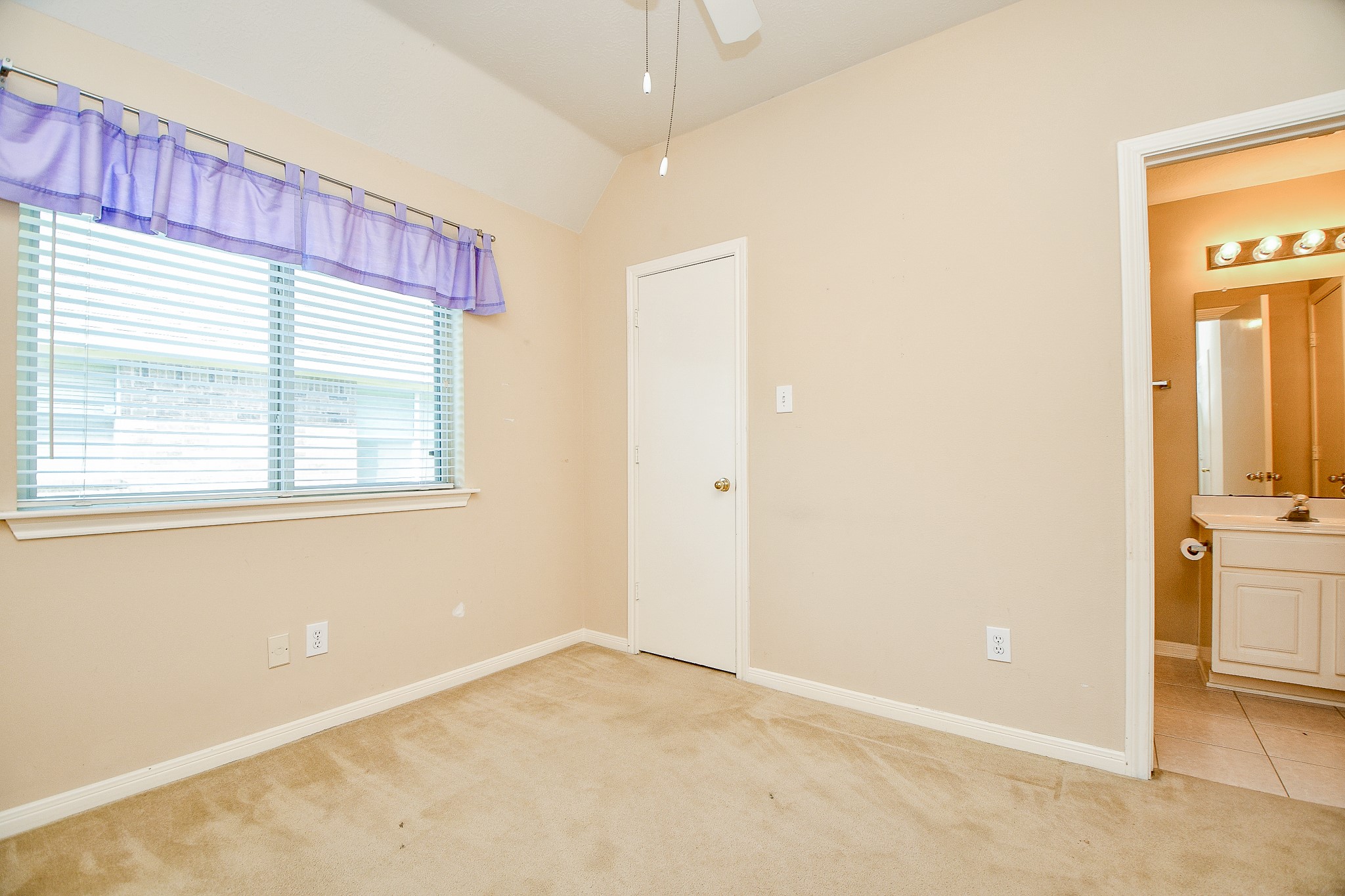 1816 Oak Lodge Drive Property Photo 18