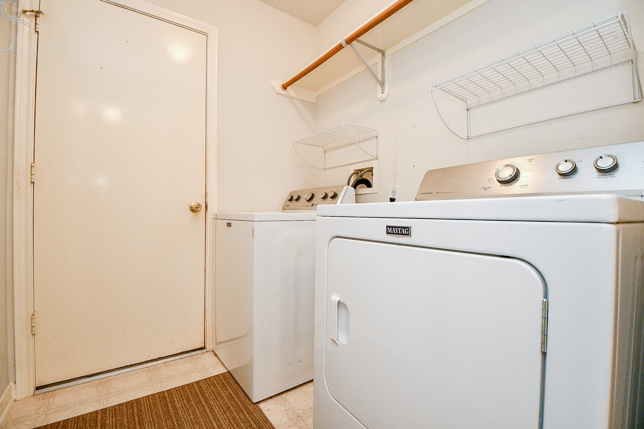1816 Oak Lodge Drive Property Photo 27