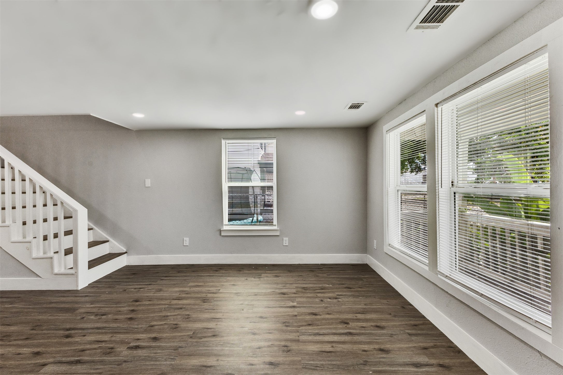 1412 Avenue M 1/2 Property Photo 10