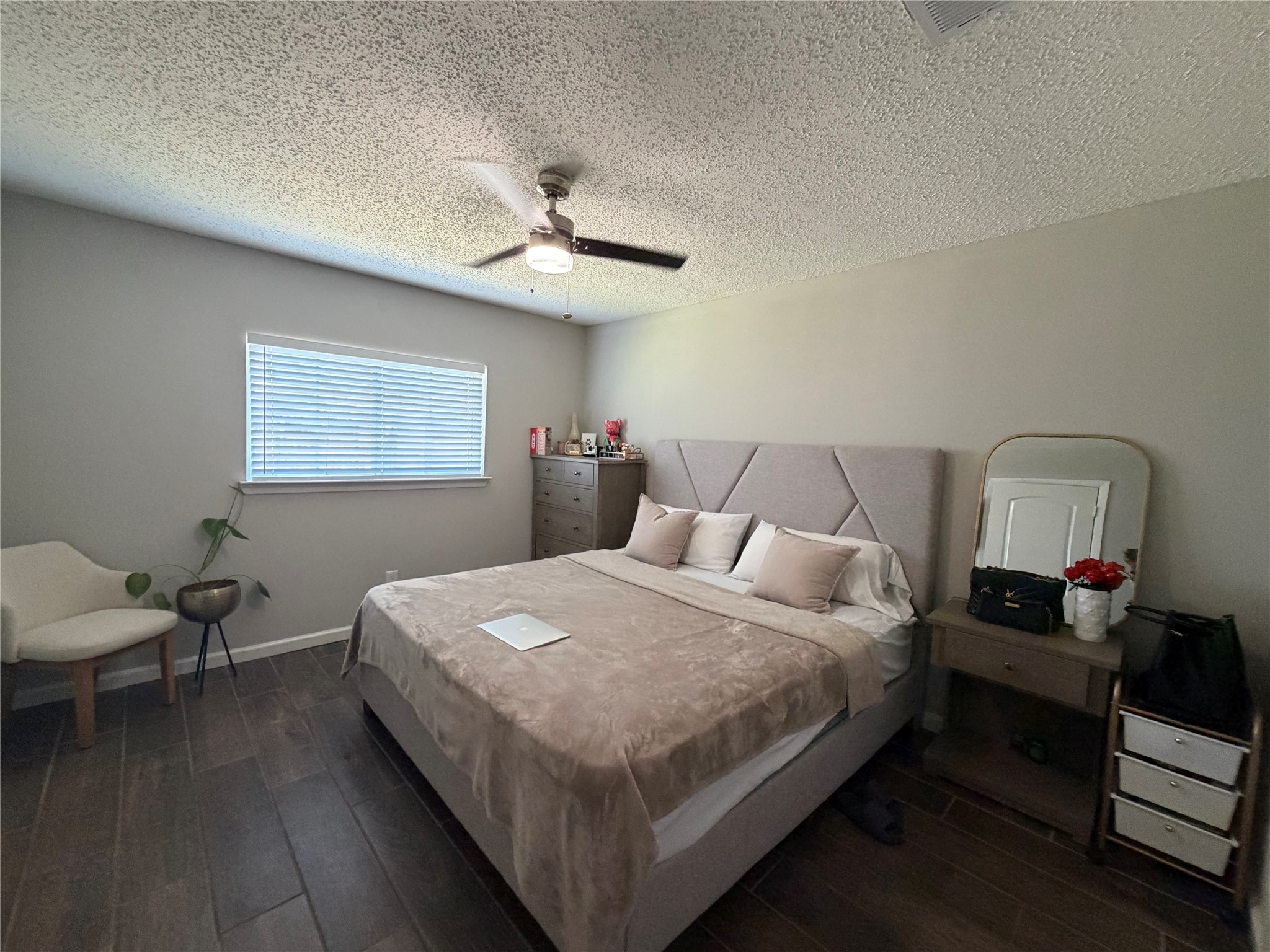 4430 Hawk Meadow Drive Property Photo 4