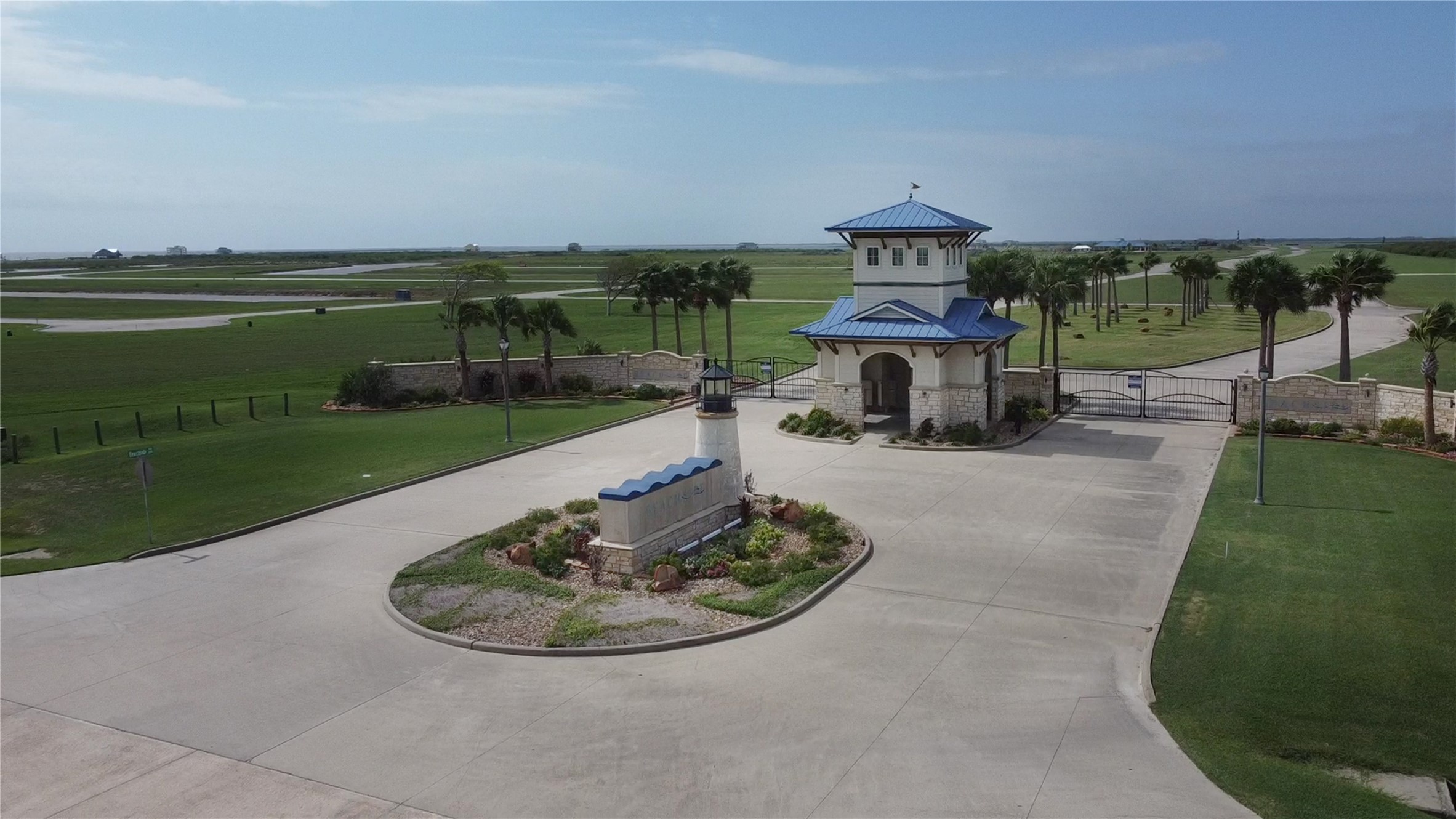 3426 Beachside Drive Property Photo 3