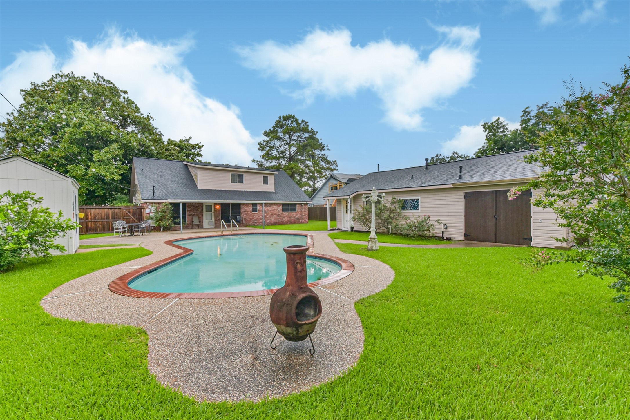 1310 Luella Avenue Property Photo 1