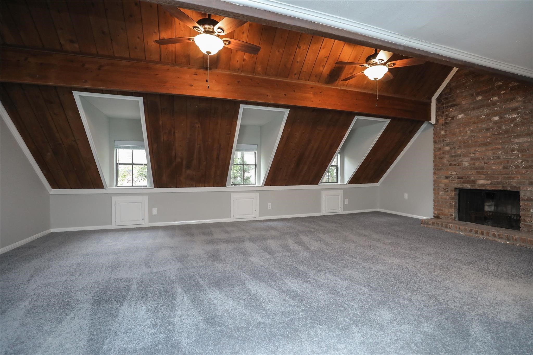5370 Brownway Street D33 Property Photo 16