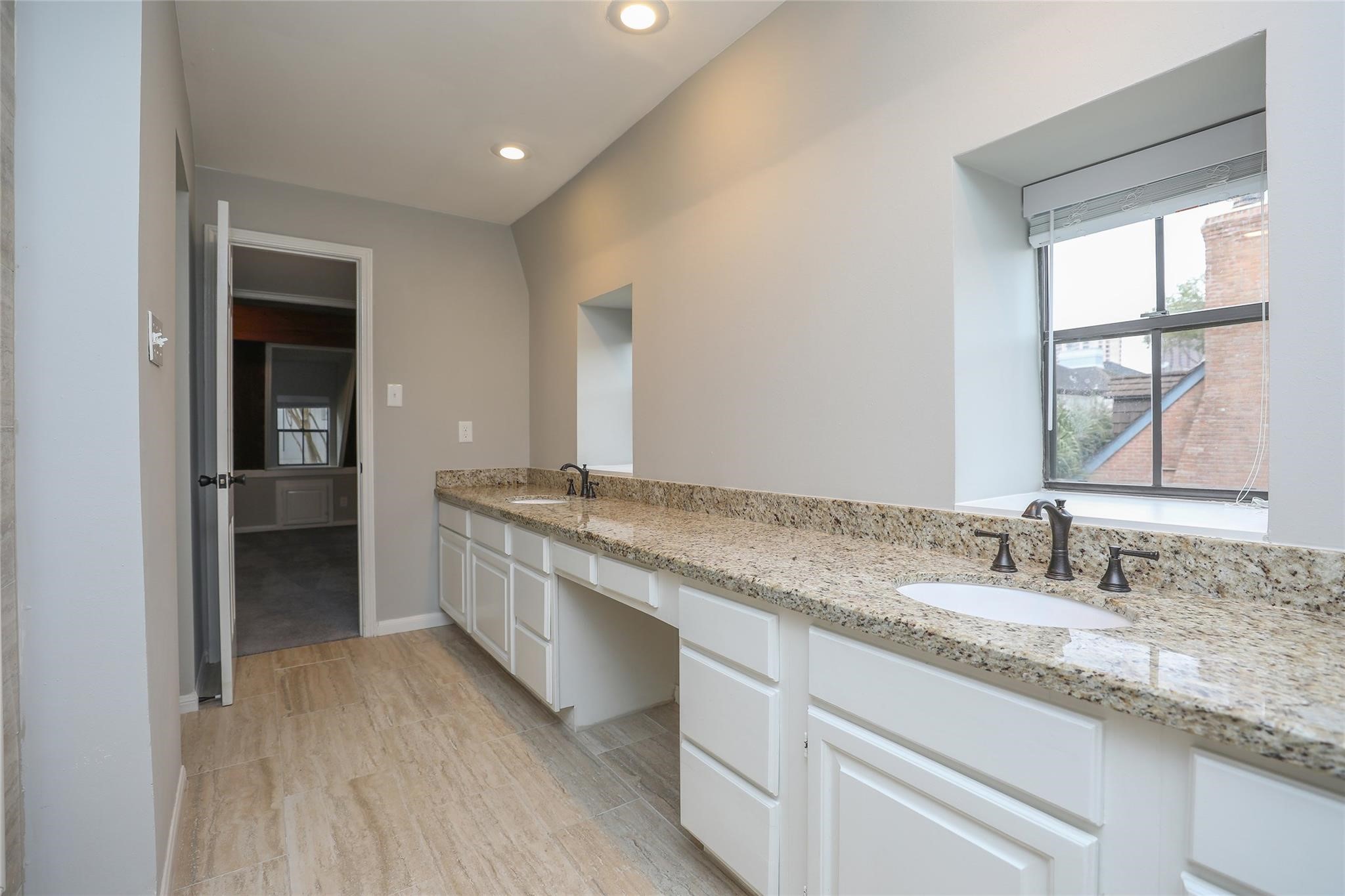 5370 Brownway Street D33 Property Photo 18