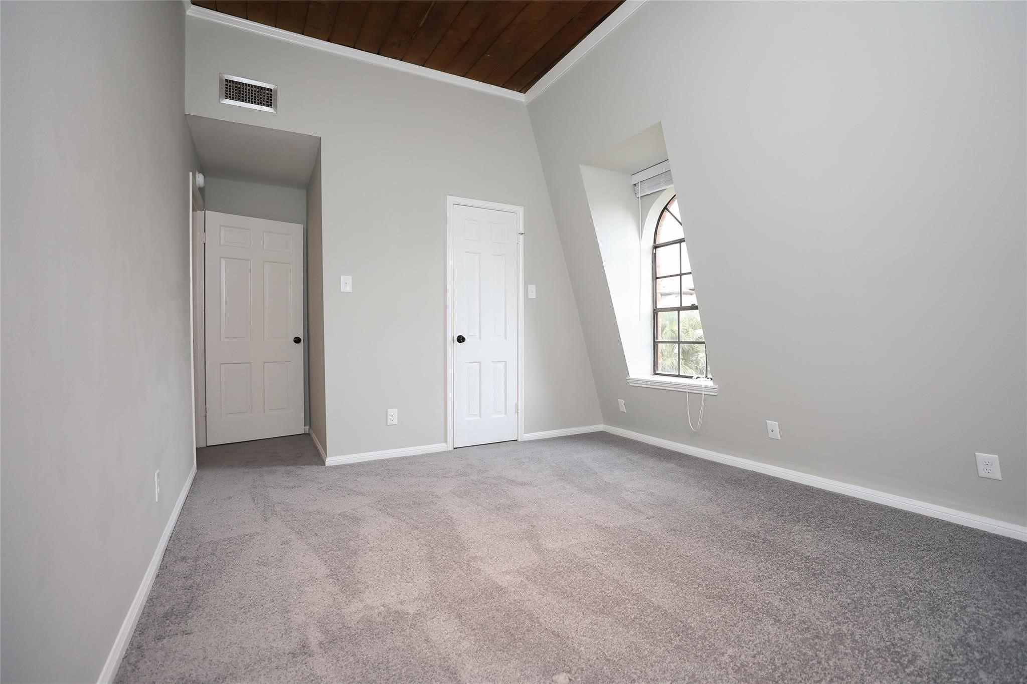 5370 Brownway Street D33 Property Photo 24