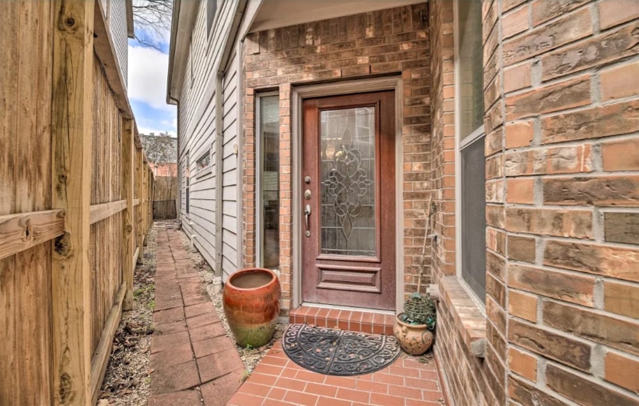 1006 Rochow Street A Property Photo 27